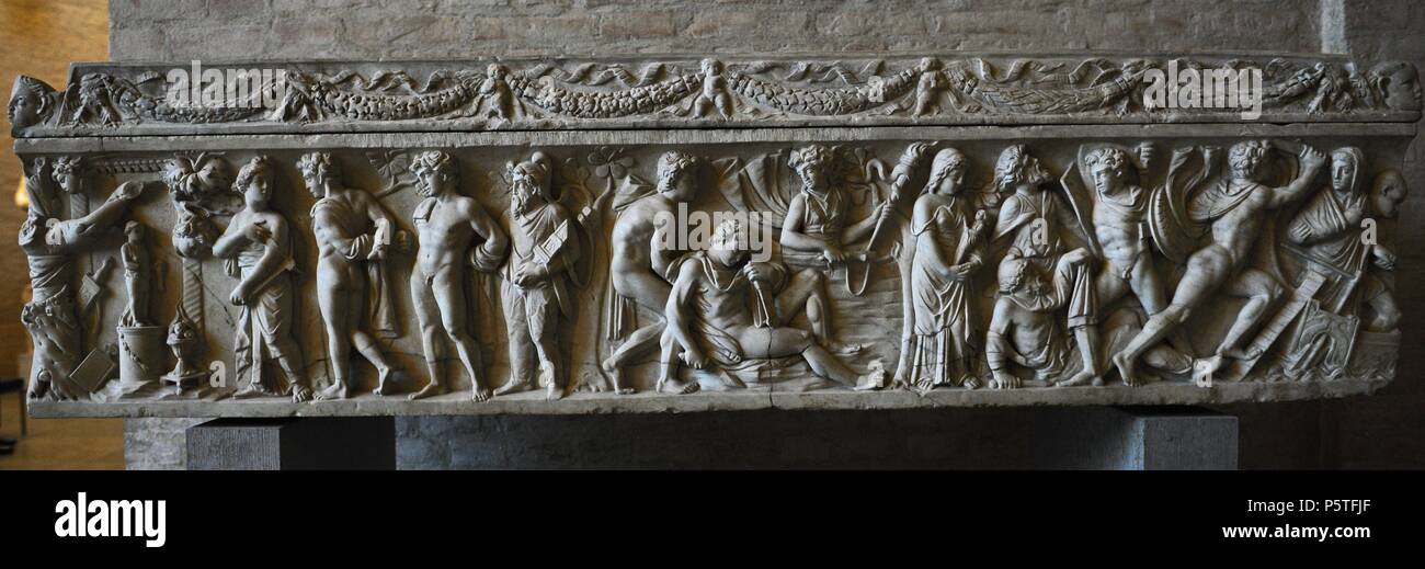 Sarcophage romain. Environ 140 AD. Scène mythologique. Oreste et Iphigénie parmi les Taurians. Glyptothèque. Munich. L'Allemagne. Banque D'Images