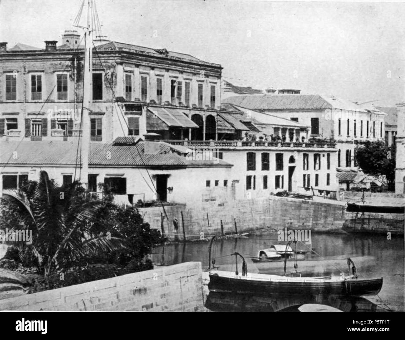 N/A. Front de mer de la Dent & Co's locaux avant un Praya a été construit. [1] . circa 1858. Pas identifié 436 Dent &AMP ; Co's Hong Banque D'Images