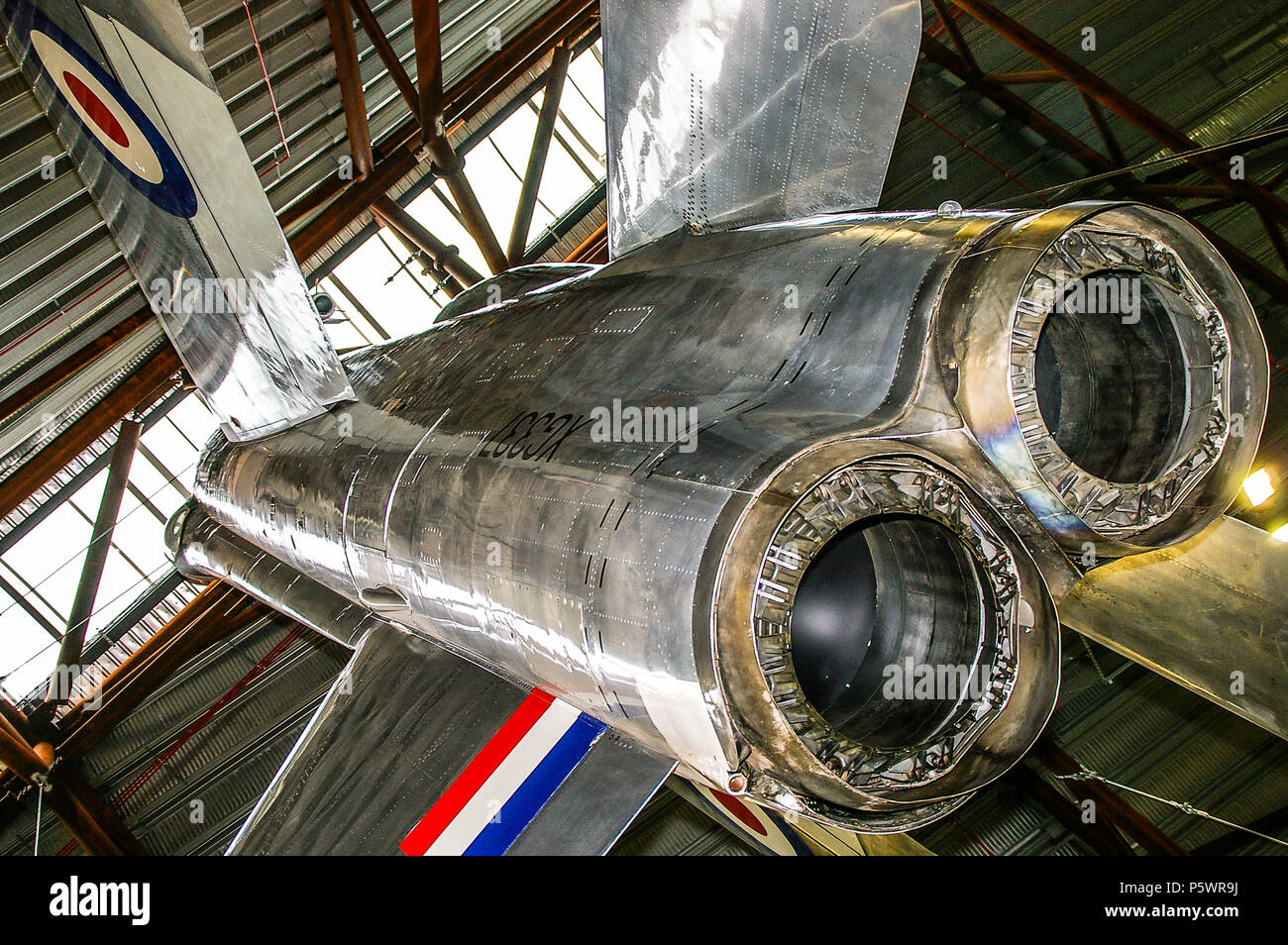 English Electric Lightning fighter jet plane sur l'affichage à l'exposition nationale sur la guerre froide, Musée de la RAF à Cosford. La foudre de la Royal Air Force sur l'affichage Banque D'Images