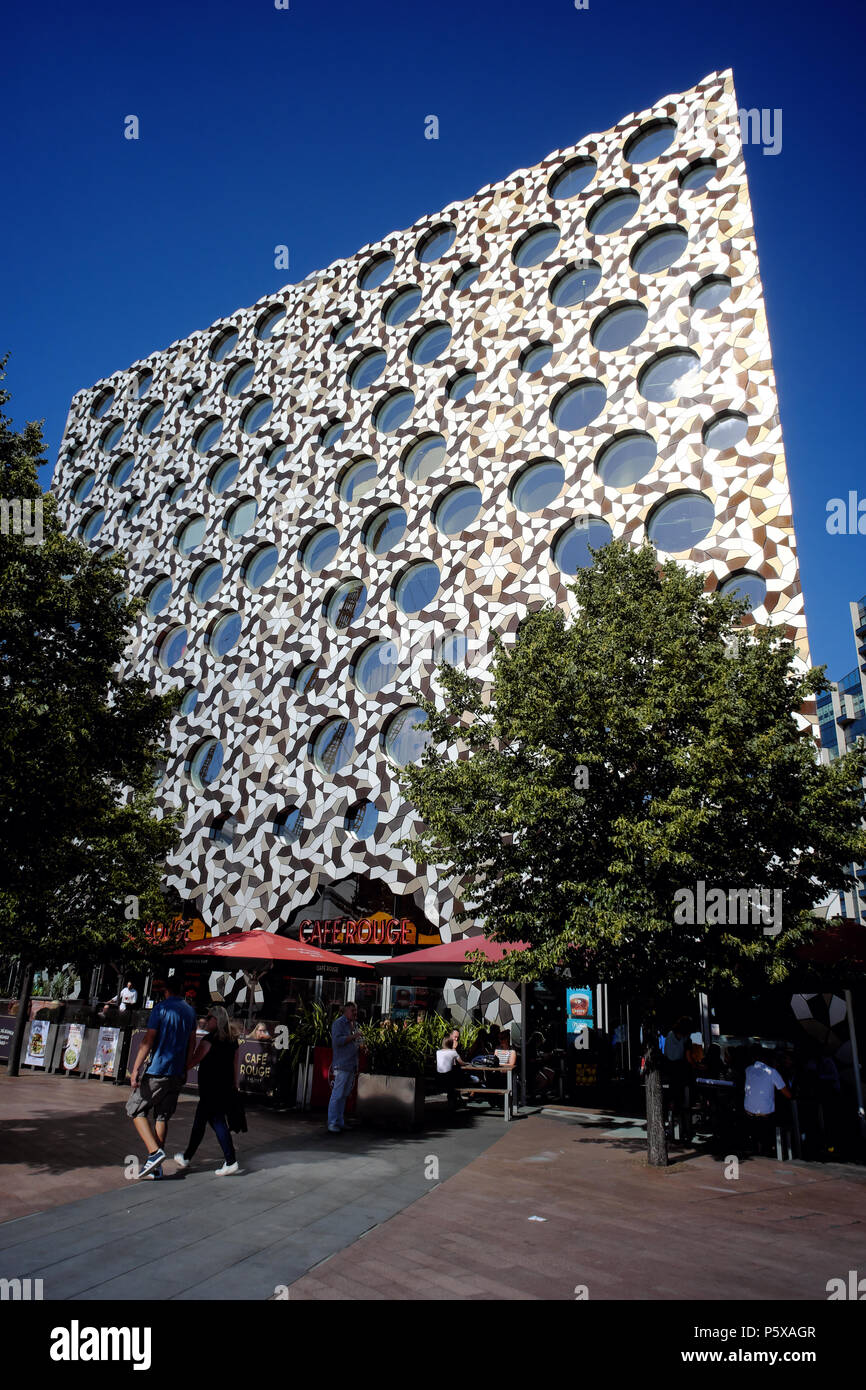 Café Rouge à Ravensbourne University London England, UK digital media and design university Banque D'Images