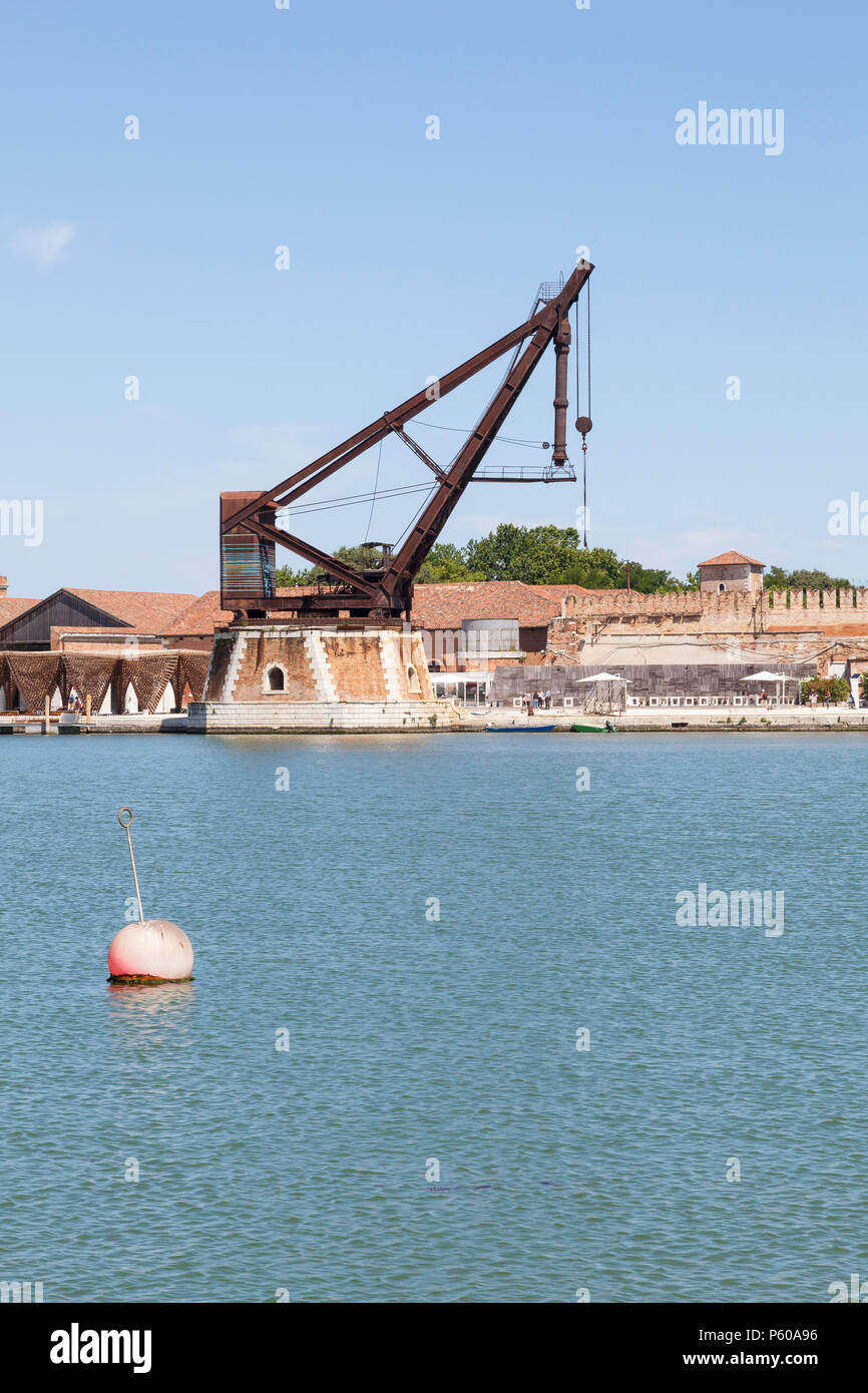 Armstrong historique Mitchell Crane, Darsena Arsenale Novissimo, Arsenale, Castello, Venise, Italie installé 1883-5, dernier, la conception d'un Banque D'Images