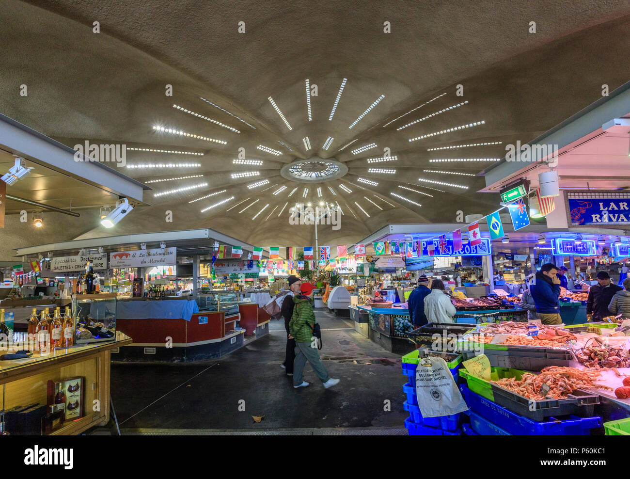 France, Charente Maritime, Saintonge, côte de Beauté, Royan, Mercado Central (Marché Central) // France, Charente-Maritime (17), la Saintonge, la Côte de être Banque D'Images
