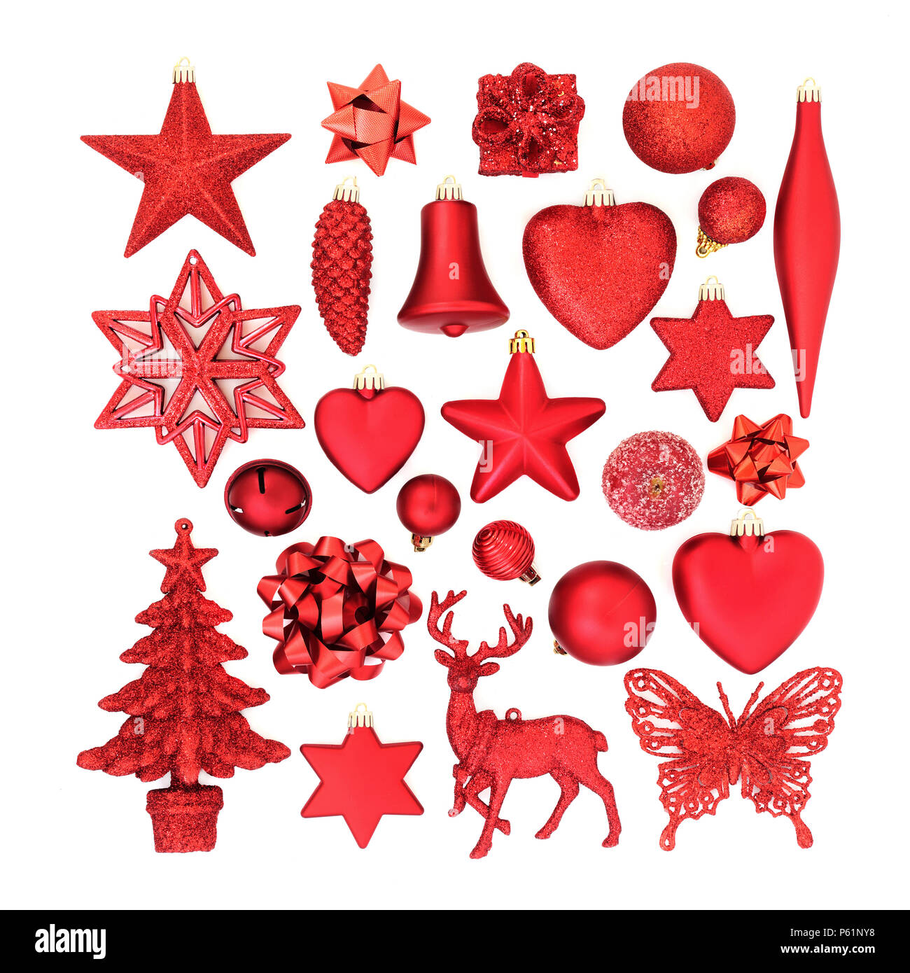 Red de décorations de Noël, Noël, ornements et symboles pour les fêtes sur fond blanc. Mise à plat. Banque D'Images