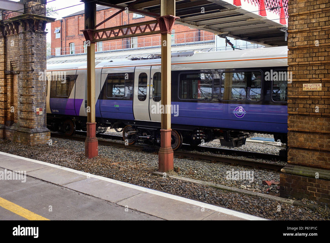 Matériel roulant La ligne Elizabeth en attente à la gare de Crewe Banque D'Images