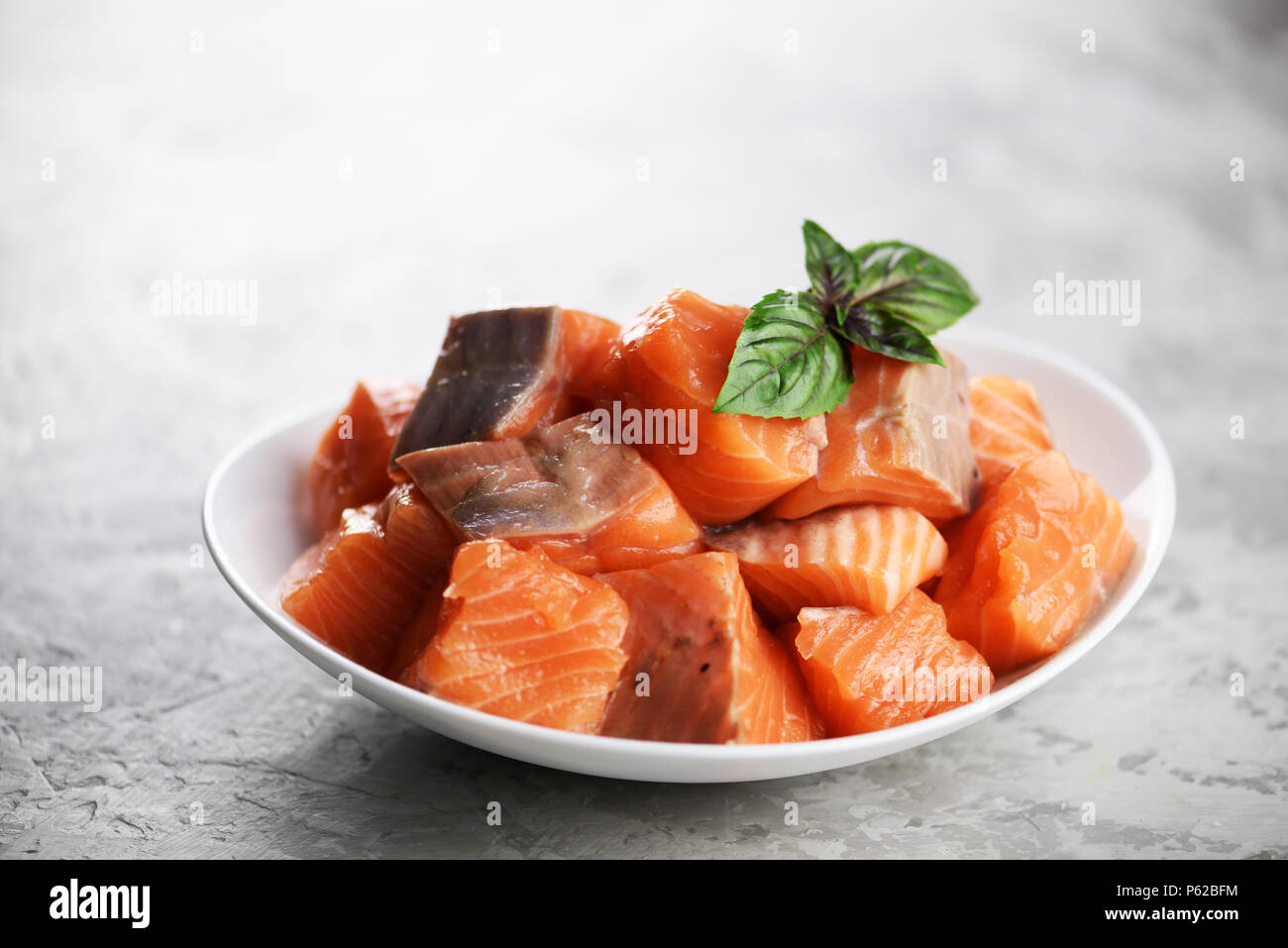 Morceaux de poisson filet de saumon Banque D'Images