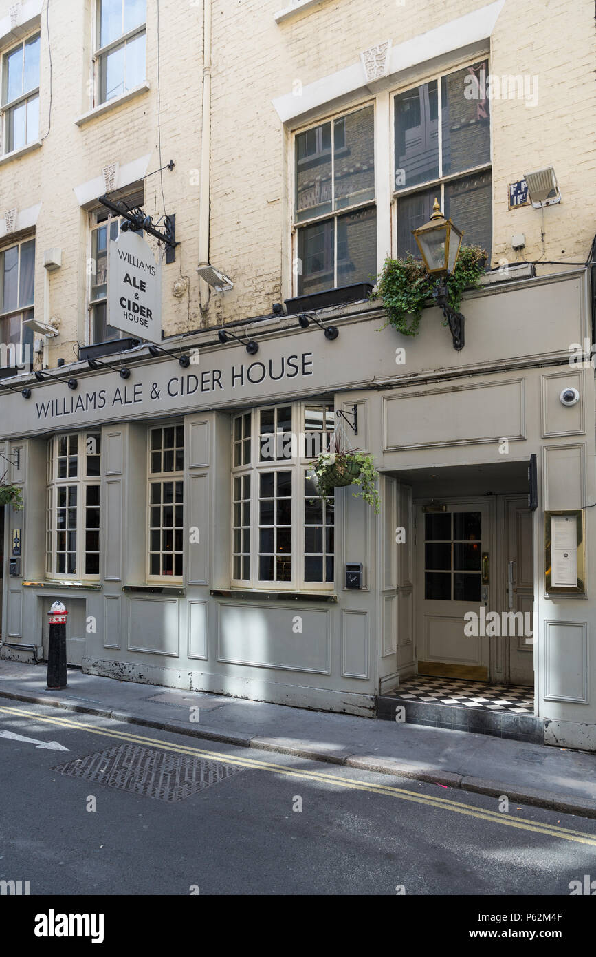 Ale Williams & Cider House de l'Artillerie Lane, Spitalfields, Londres, Angleterre, Royaume-Uni Banque D'Images