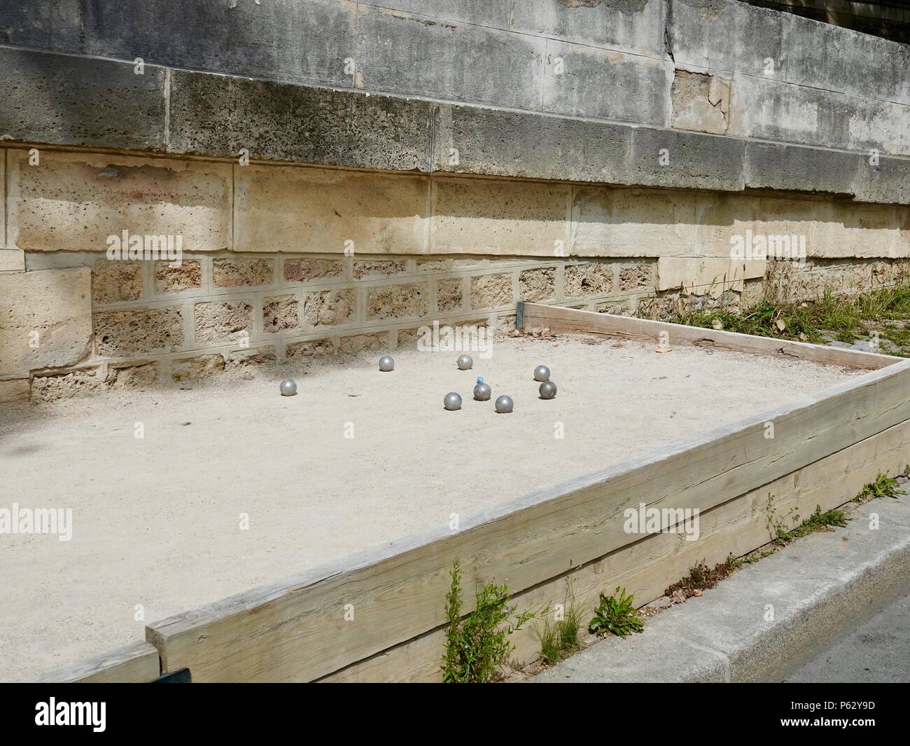 Boules, balles, dans la zone de jeu en jouant sur la rive droite, Parc Rives de Seine, la célébration de la Journée olympique, Paris, France Banque D'Images