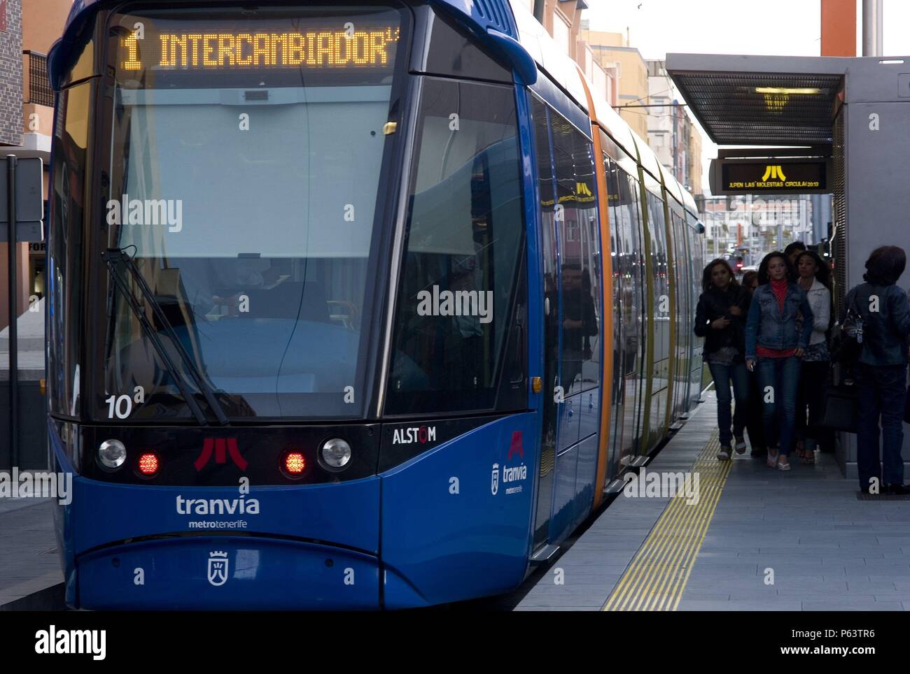 TRANVIA QUE UNE LA LAGUNA CON SANTA CRUZ. Banque D'Images