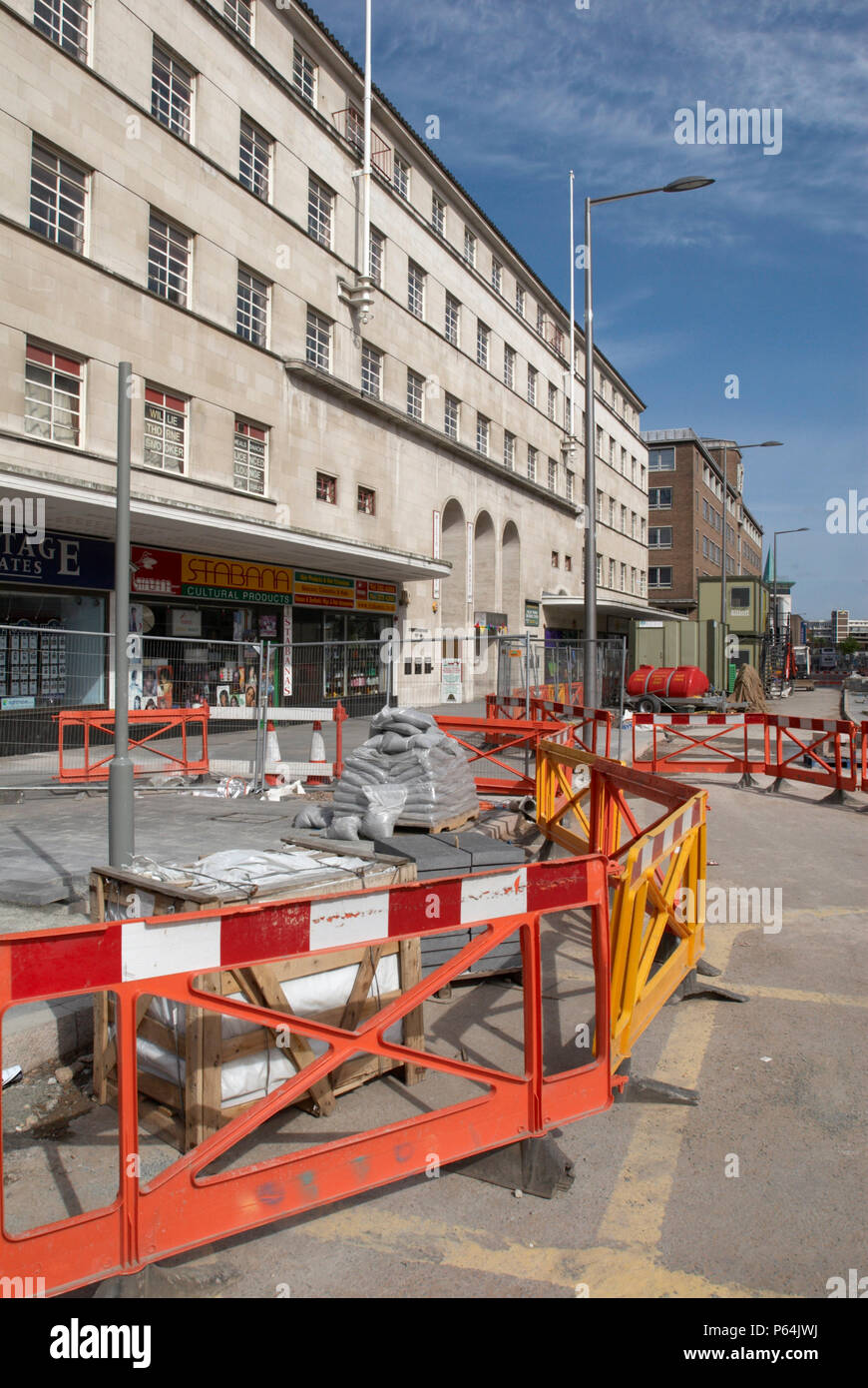 Re-développement de la rue à Leicester pour faciliter l'accès piétonnier, Leicester, UK Banque D'Images