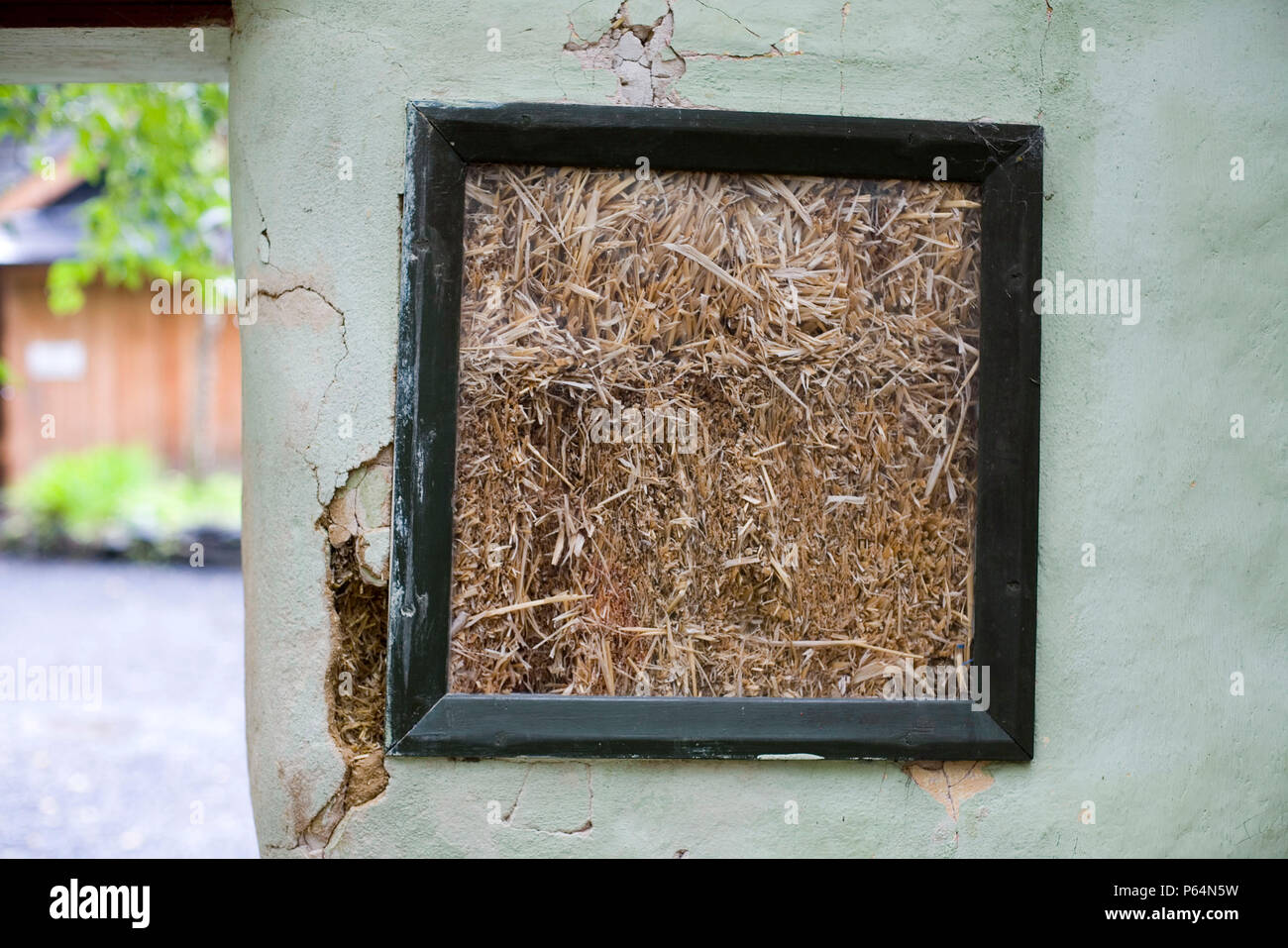 Un bâtiment construit avec isolation paille au Centre for Alternative Technology À Machynlleth Banque D'Images