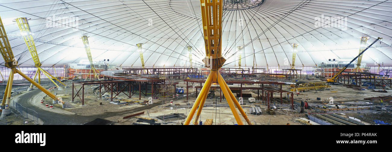 La structure de support de toit en place pour le Millennium Dome, Greenwich, London, UK Banque D'Images