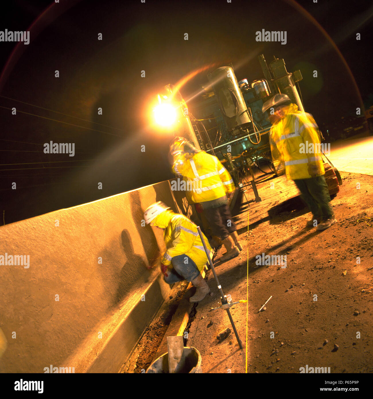 Nuit des travaux de maintenance sur l'autoroute M1, au nord de Londres Banque D'Images