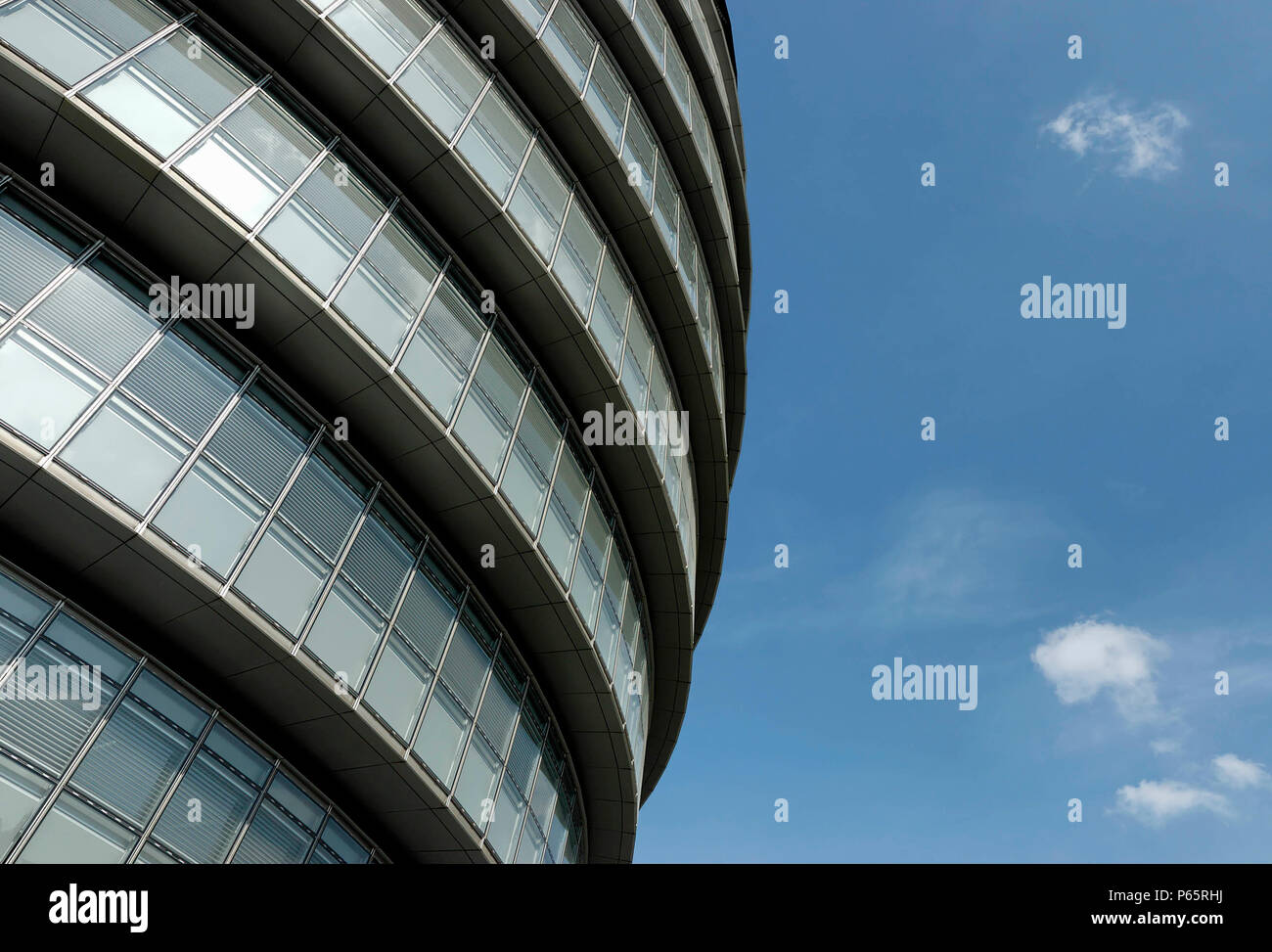 L'hôtel de ville, Greater London Authority, GLA, bâtiment par le Tower Bridge, South Bank, Southwark, Londres, Royaume-Uni. Architectes Norman Foster et partenaire Banque D'Images