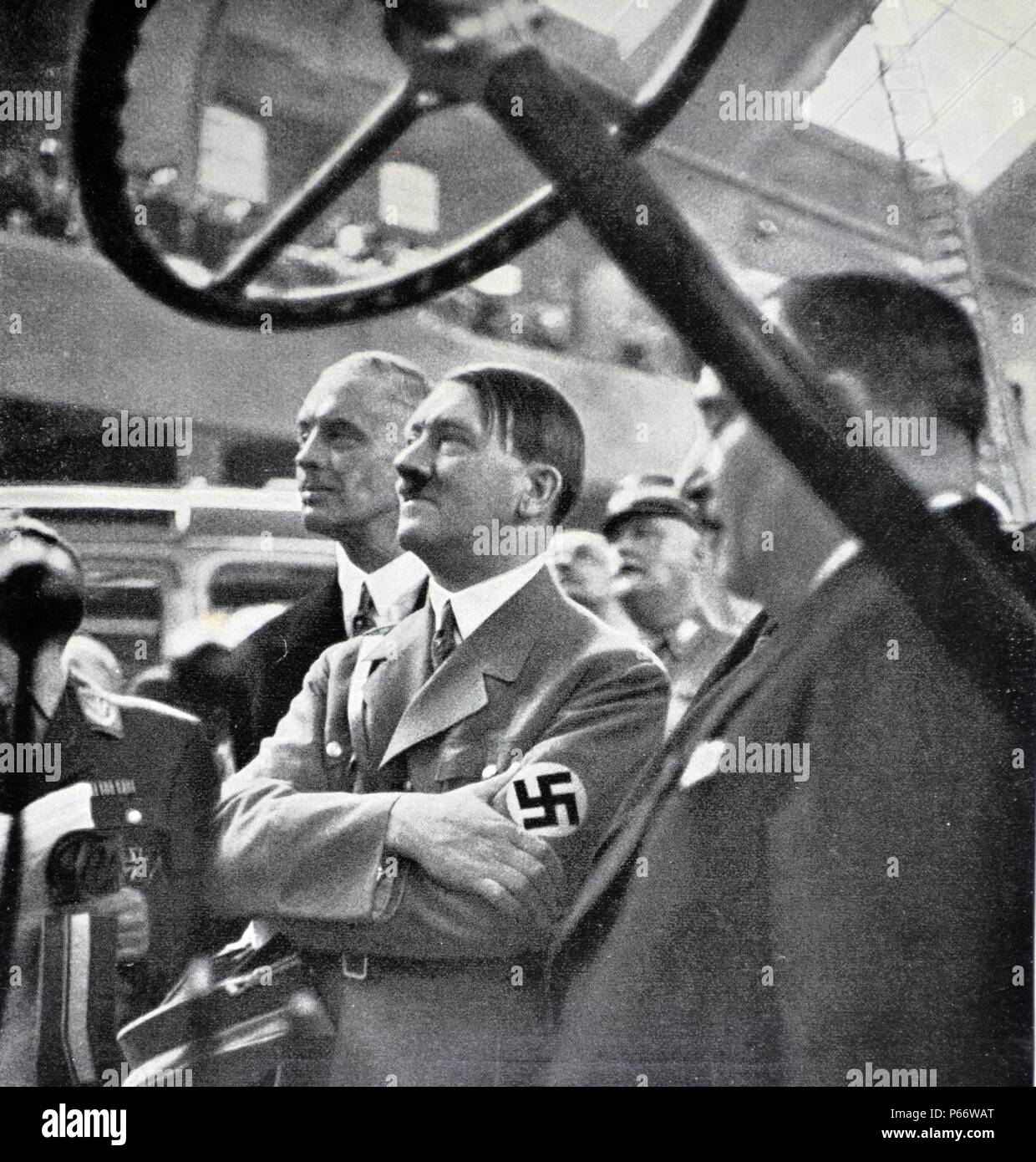 Adolf Hitler 1889 - 1945. Homme politique allemand lors d'une exposition d'automobiles à Berlin 1935 Banque D'Images
