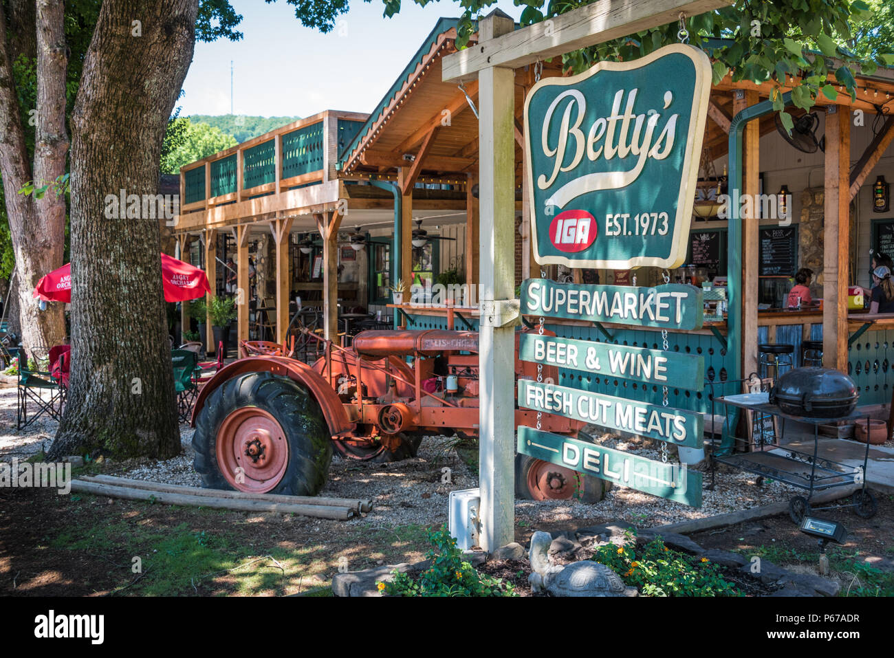 Betty's Country Store est un favori des habitants et les touristes à Helen, en Géorgie, une ville touristique dans les montagnes Blue Ridge. (USA) Banque D'Images