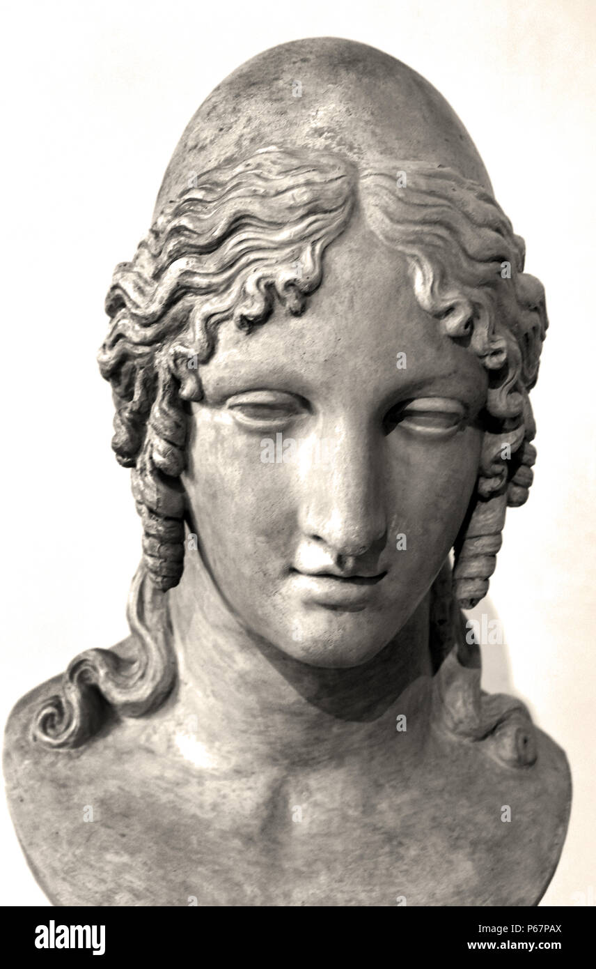 Hélène de Troie par Antonio Canova 1757-1822 Italie italien ( Helen of Troy, également connu sous le nom de Helen de Sparte, la plus belle femme du monde. Mariée à Ménélas, roi de Sparte, enlevée par le Prince Paris de Troie, déesse Aphrodite lui a promis de lui dans le jugement de Paris.) Banque D'Images