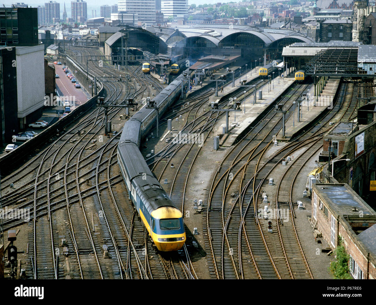 La gare de Newcastle. The Flying Scotsman ; 10:00 ex Kings Cross tête de Newcastle pour Édimbourg. 06.06.1981. Banque D'Images