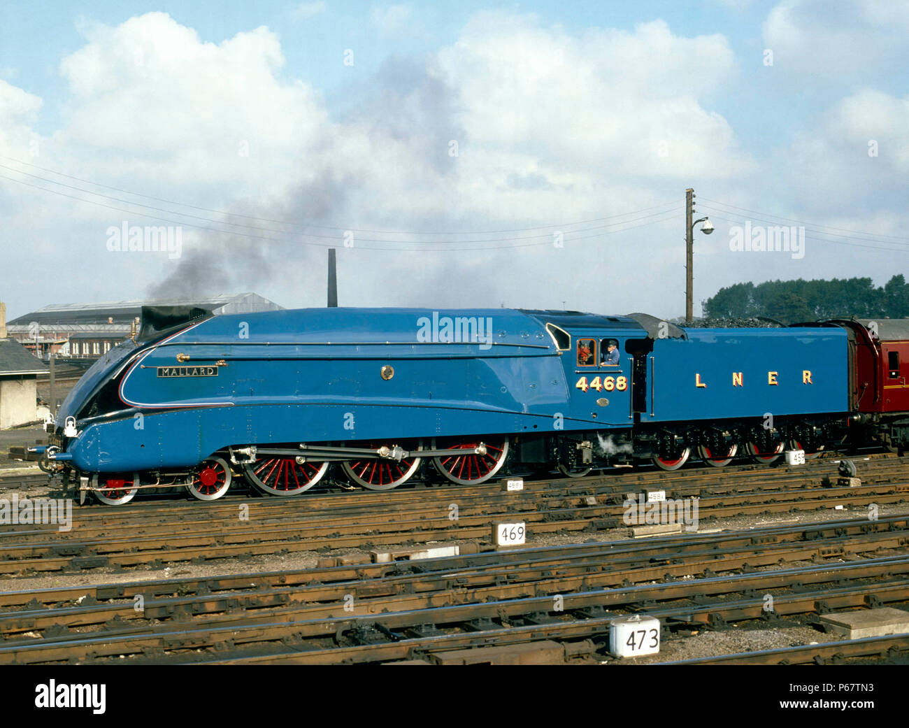 South Yorkshire Pullman. No.4468 'allard' court en avant à New York avant d'appuyer sur son train. 4e octobre 1986. Banque D'Images