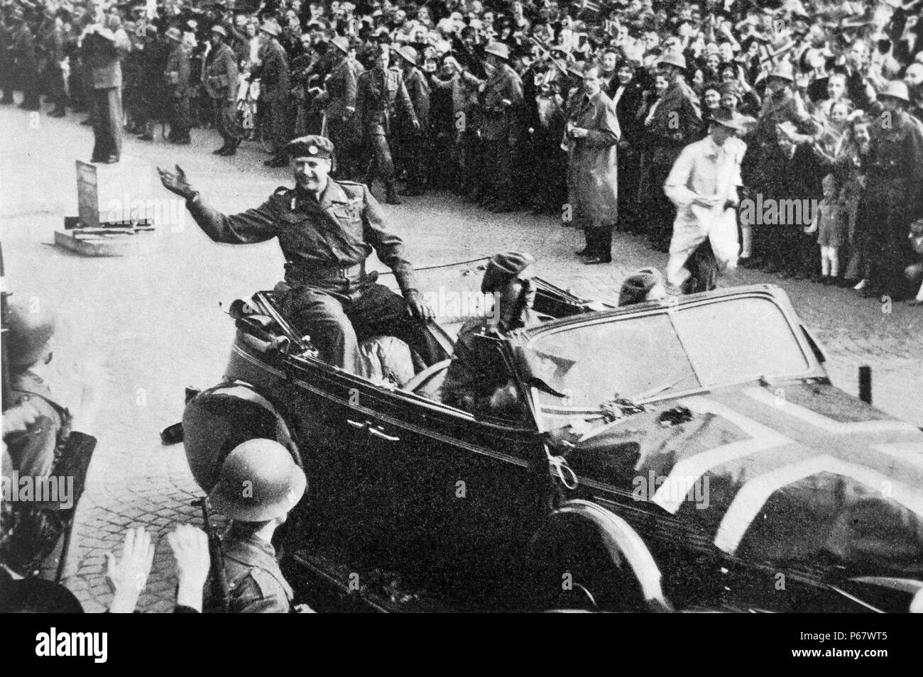 Prince Olav de Norvège revient à la maison après la libération de la Norvège après la Seconde Guerre mondiale Banque D'Images