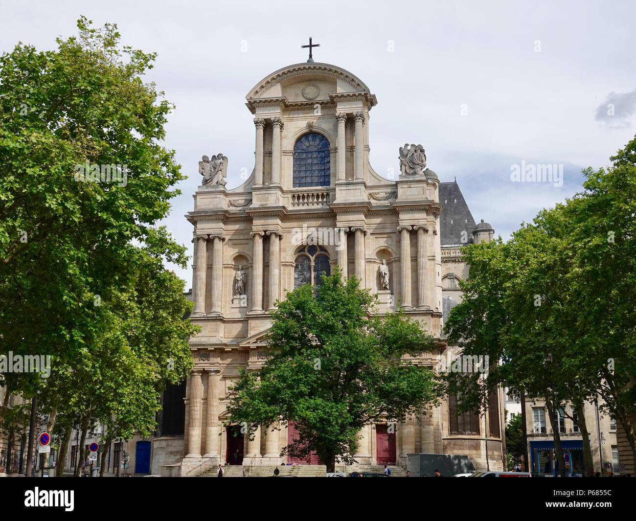 Saint Gervais et Saint Protais à partir de l'avant de l'Église, Paris, France Banque D'Images