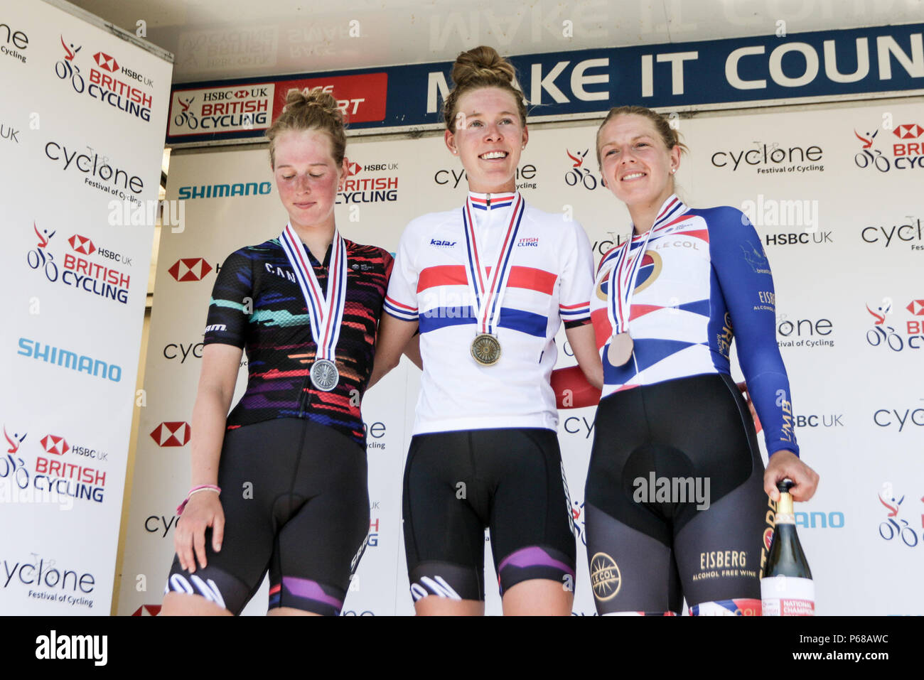 Northumberland, Royaume-Uni. 28 Juin, 2018. Gagnants de la course femmes U23 Hannah Barnes du canyon // COURSE SRAM remporte l'or Alice Barnes du canyon // SRAM Racing prend l'argent et des courses de Neah Evans Histoire de bronze dans l'Elite Race Femmes : Crédit Crédit : Dan Dan Cooke Cooke/Alamy Live News Banque D'Images