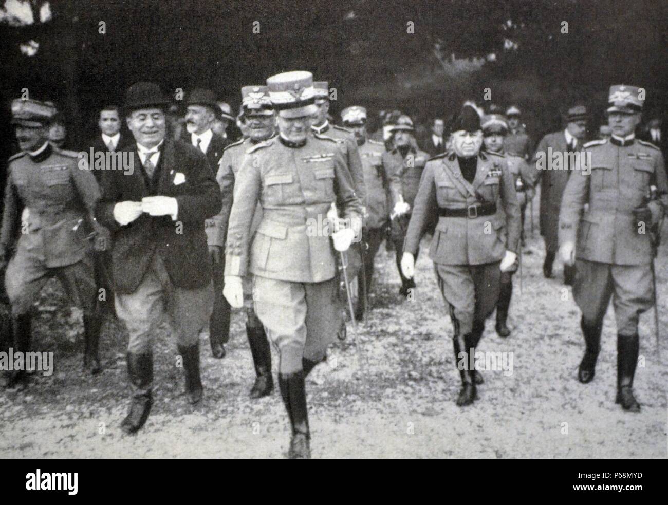 Rome - Mussolini, Ministre de la guerre, et l'état-major interarmées dell'Eservito, le général Badoglio, et la milice C. S. N. Bazan Général, Ministère des affaires étrangères au polygone Banque D'Images