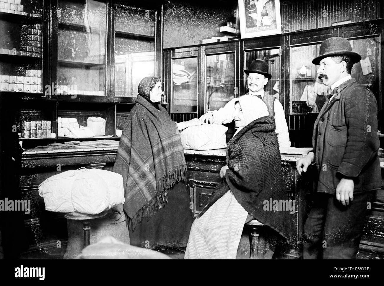 Photo de l'épicerie gratuite pour les Juifs pauvres, la ville de New York. Datée 1910 Banque D'Images