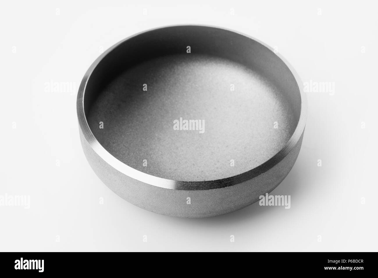 Les capuchons en acier pour les tuyaux en métal de la production industrielle et d'entretien de canalisations Banque D'Images