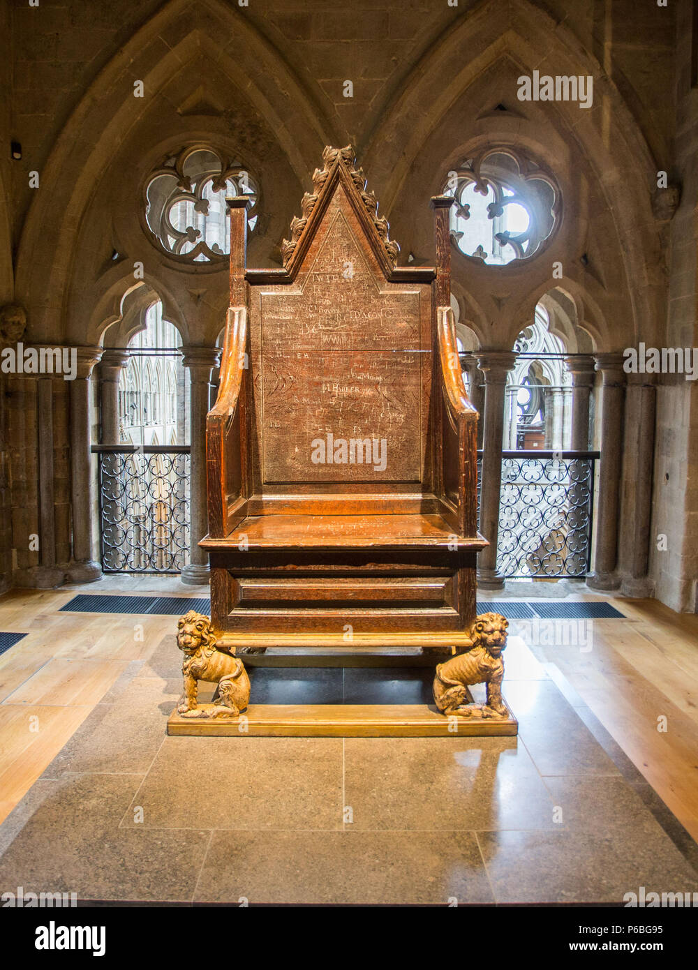 Les galeries du Jubilé de diamant de la Reine, un nouveau musée à l'abbaye de Westminster. Situé dans la cité médiévale, triforium cachés de la vue pour plus de 700 ans, les galeries racontent l'histoire de l'abbaye, 1 000 ans d'histoire. Le musée est accessible depuis la nouvelle tour de Weston, le premier ajout à l'abbaye depuis 1745, conçu par Ptolémée, Doyen de l'abbaye au 19ème arpenteur du tissu. Avec : Atmosphère, voir Où : London, England, United Kingdom Quand : 29 mai 2018 Credit : Wheatley/WENN Banque D'Images