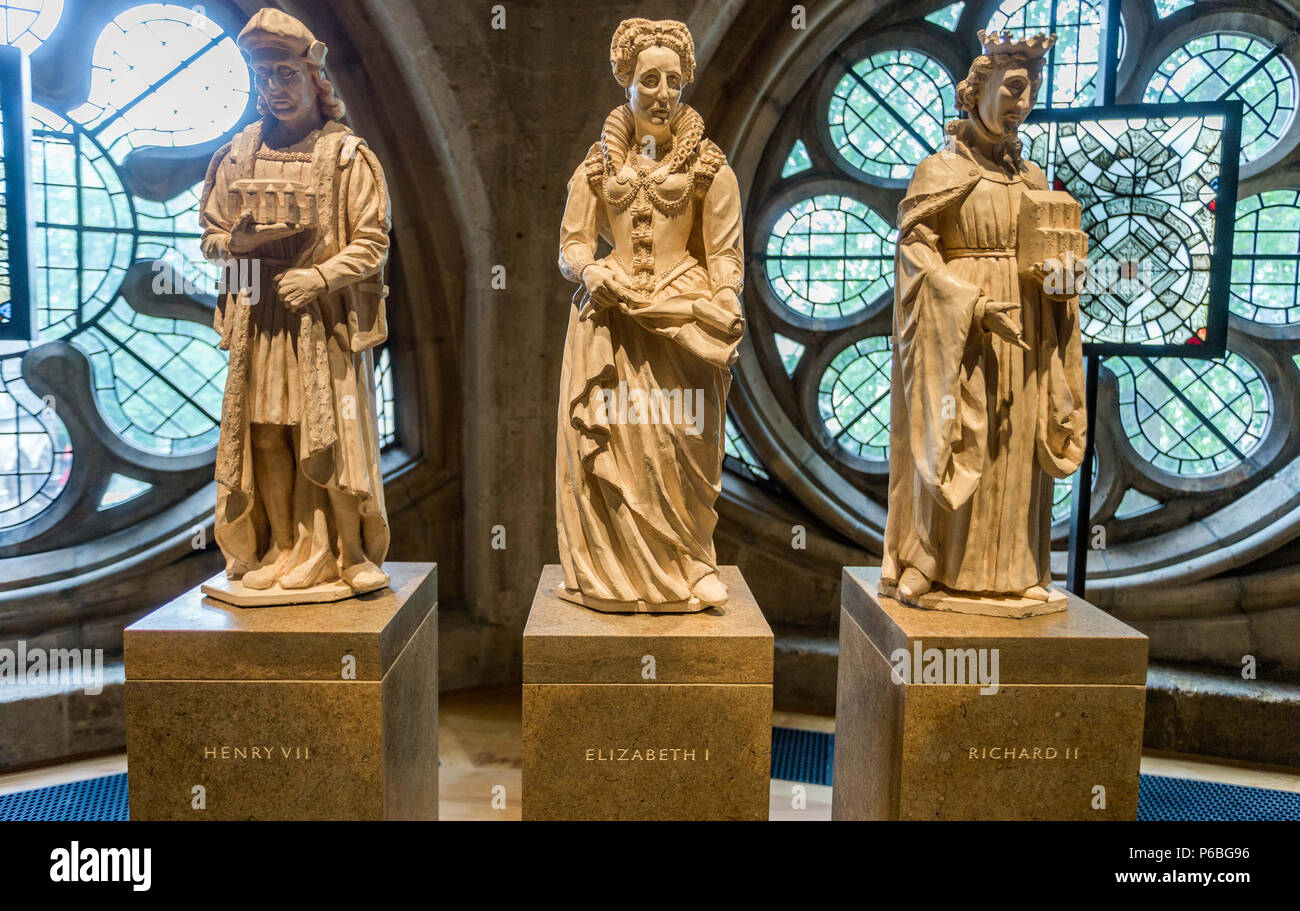 Les galeries du Jubilé de diamant de la Reine, un nouveau musée à l'abbaye de Westminster. Situé dans la cité médiévale, triforium cachés de la vue pour plus de 700 ans, les galeries racontent l'histoire de l'abbaye, 1 000 ans d'histoire. Le musée est accessible depuis la nouvelle tour de Weston, le premier ajout à l'abbaye depuis 1745, conçu par Ptolémée, Doyen de l'abbaye au 19ème arpenteur du tissu. Avec : Atmosphère, voir Où : London, England, United Kingdom Quand : 29 mai 2018 Credit : Wheatley/WENN Banque D'Images