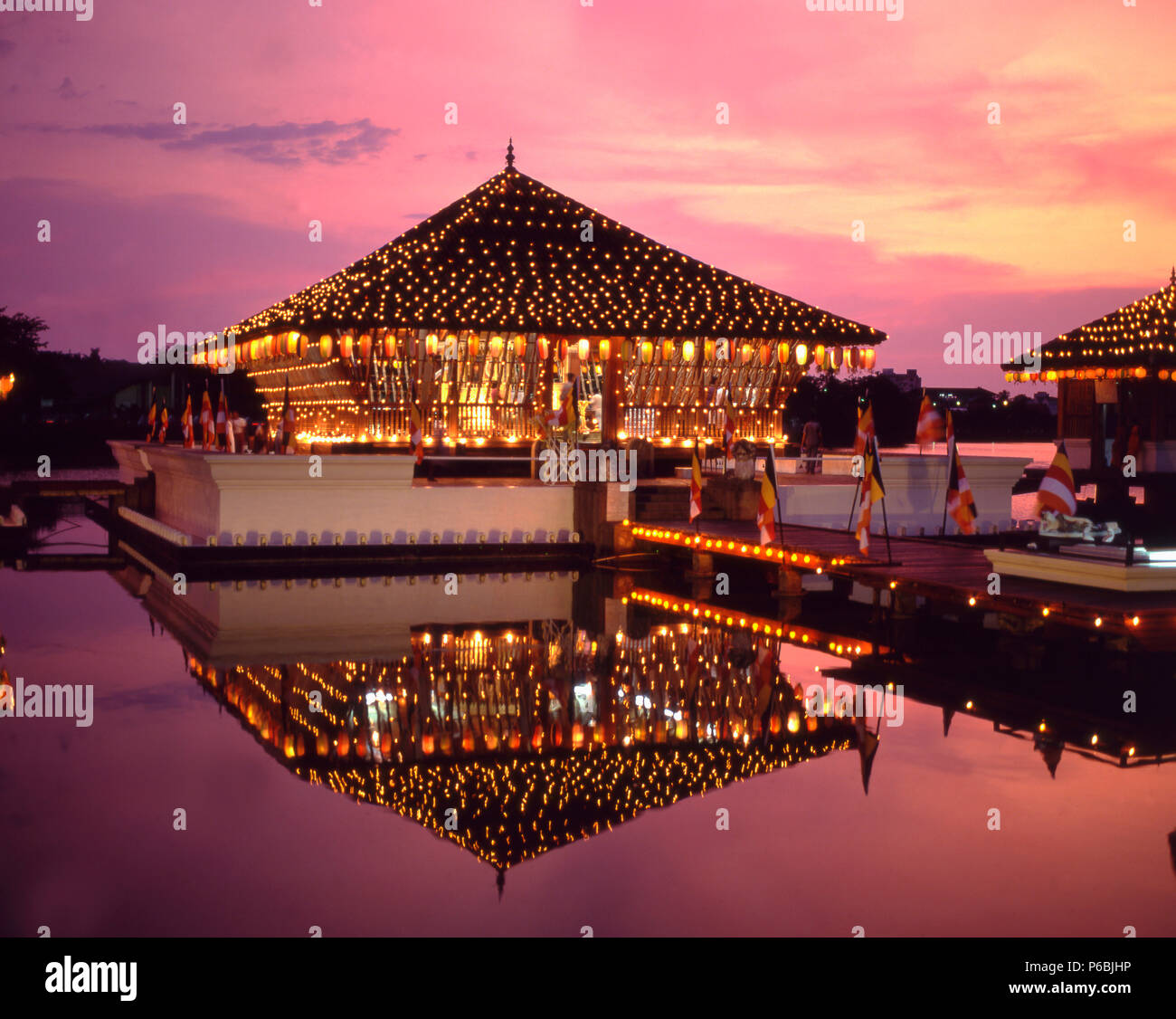 Sri Lanka, Colombo, le lac Beira, Seema Malakaya Temple Banque D'Images