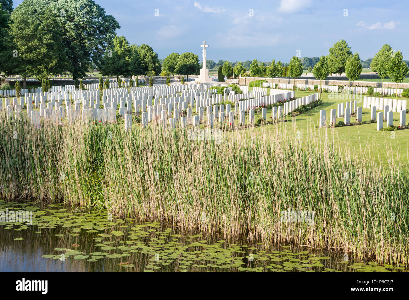 Bedford House Cemetery, Belgique Banque D'Images