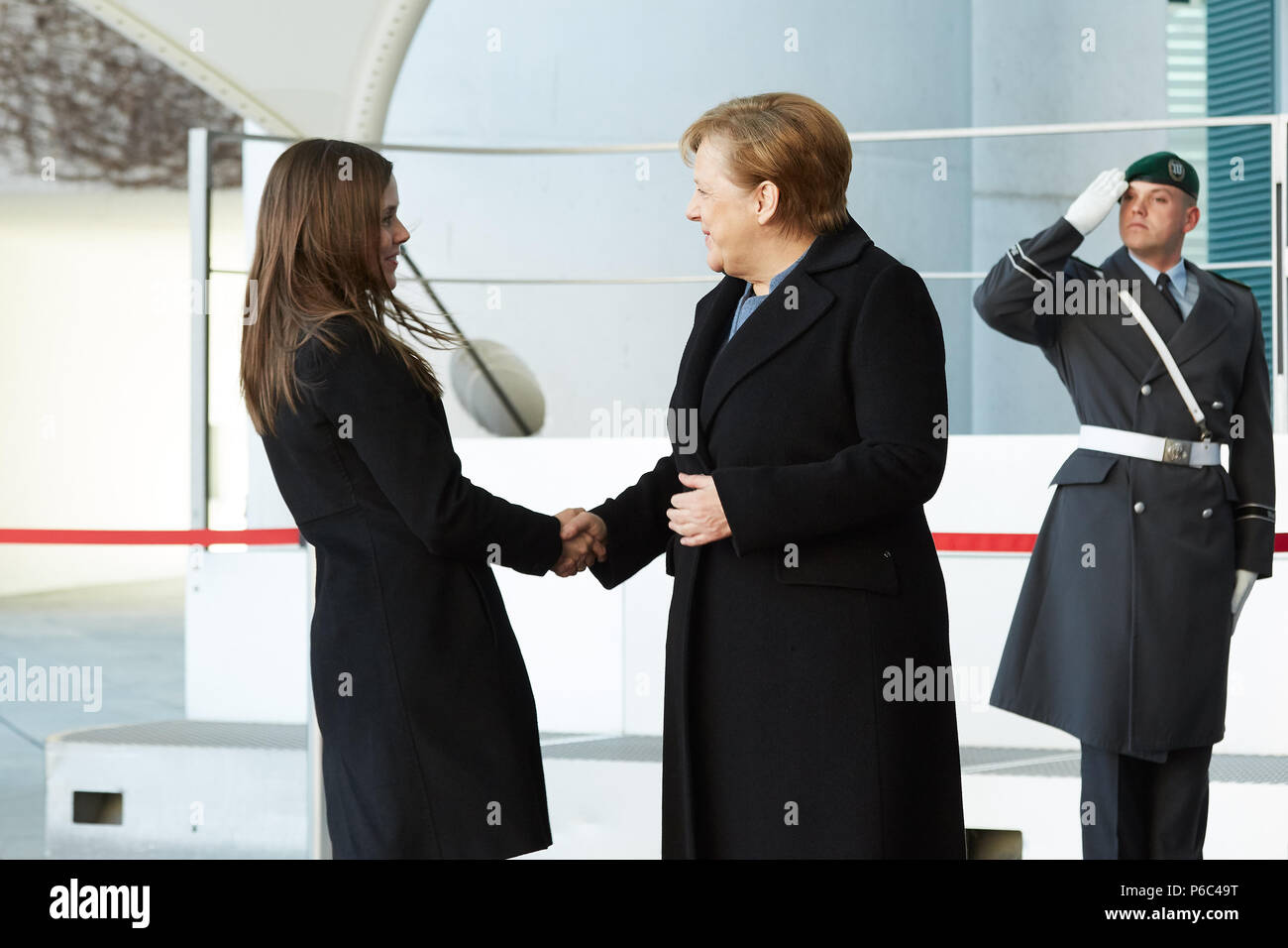 Berlin, Allemagne - La Chancelière allemande Angela Merkel accueille le Premier Ministre de la République d'Islande, Katrín Jakobsdottir. Banque D'Images