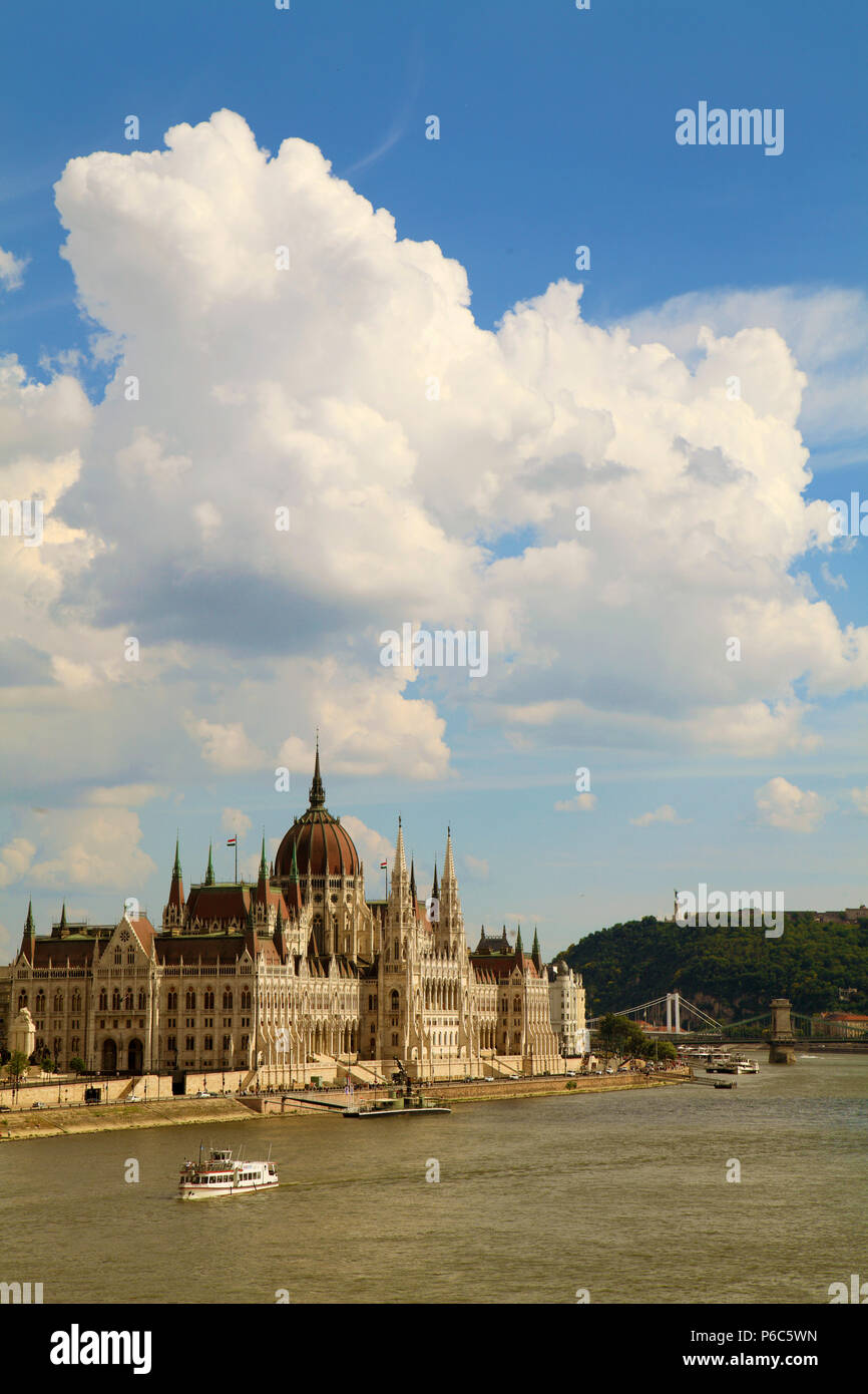 Hongrie, Budapest, le Parlement, le Danube, Banque D'Images