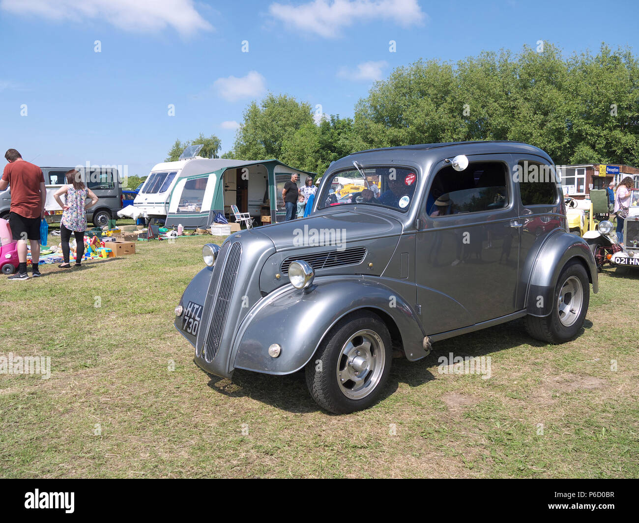 Modification Ford Pop avec un Rover V8 moteur au Fir Park et roues Winhs show Banque D'Images