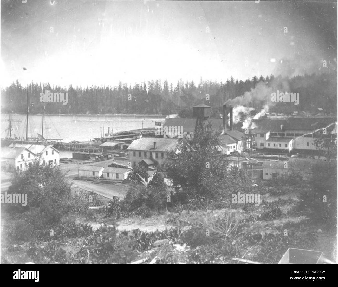 . Anglais : Washington Mill Company à Hadlock Bay, Washington, 3 juillet 1896 . Anglais : Au verso de l'image : Washington Mill Company à Hadlock & Port Townsend Bay, Washington . Texte de Kiehl log : Hadlock Mills. Le 3 juillet 1896 Album 1,031 sujets (LCTGM) : Washington Mill Company--Accessible Sujets (LCSH) : exotique--Washington (État)--Jefferson Comté ; les bateaux à voile--Washington (État)--Jefferson County, Port Townsend, (Washington) . 189680 Washington Mill Company à Hadlock Bay, Washington, 3 juillet 1896 (KIEHL 15) Banque D'Images