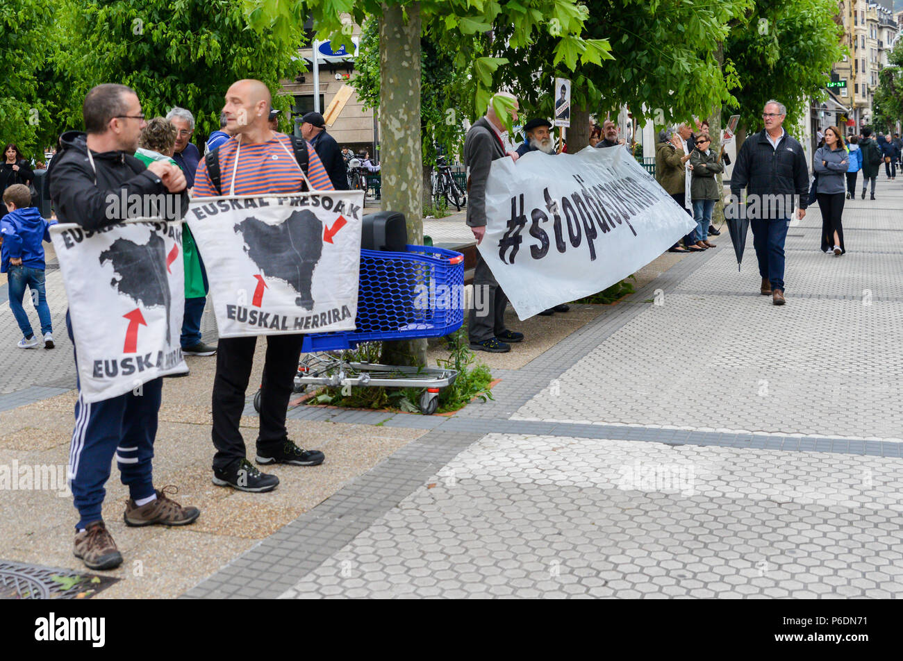Imprisonmentof manifestants contre des militants indépendantistes basques en Espagne Banque D'Images