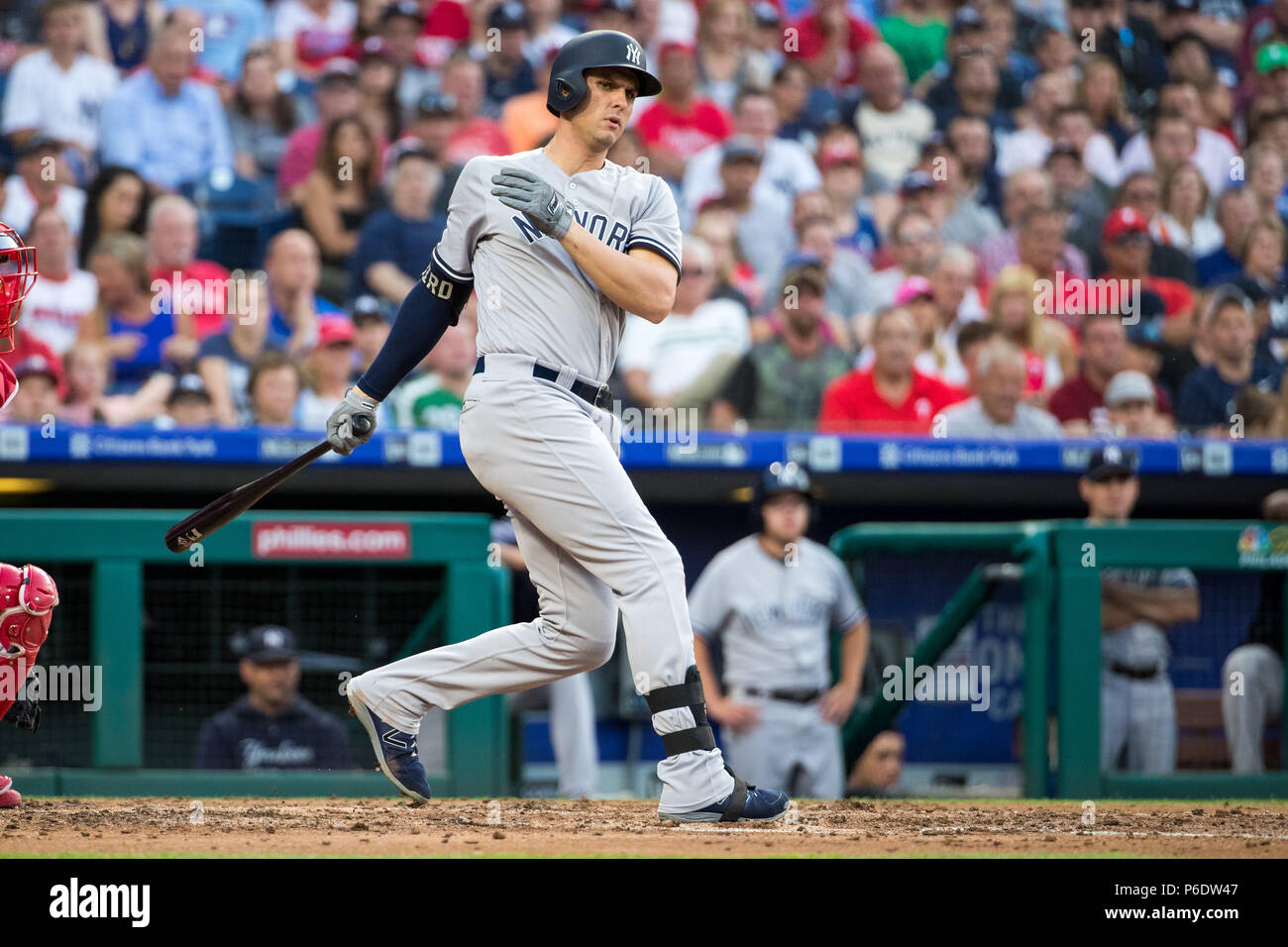 Philadelphie, Pennsylvanie, USA. 26 Juin, 2018. Le joueur de premier but des Yankees de New York Greg Bird (33) en action au cours de la MLB match entre les New York Yankees et les Phillies de Philadelphie à la Citizens Bank Park de Philadelphie, Pennsylvanie. Christopher Szagola/CSM/Alamy Live News Banque D'Images