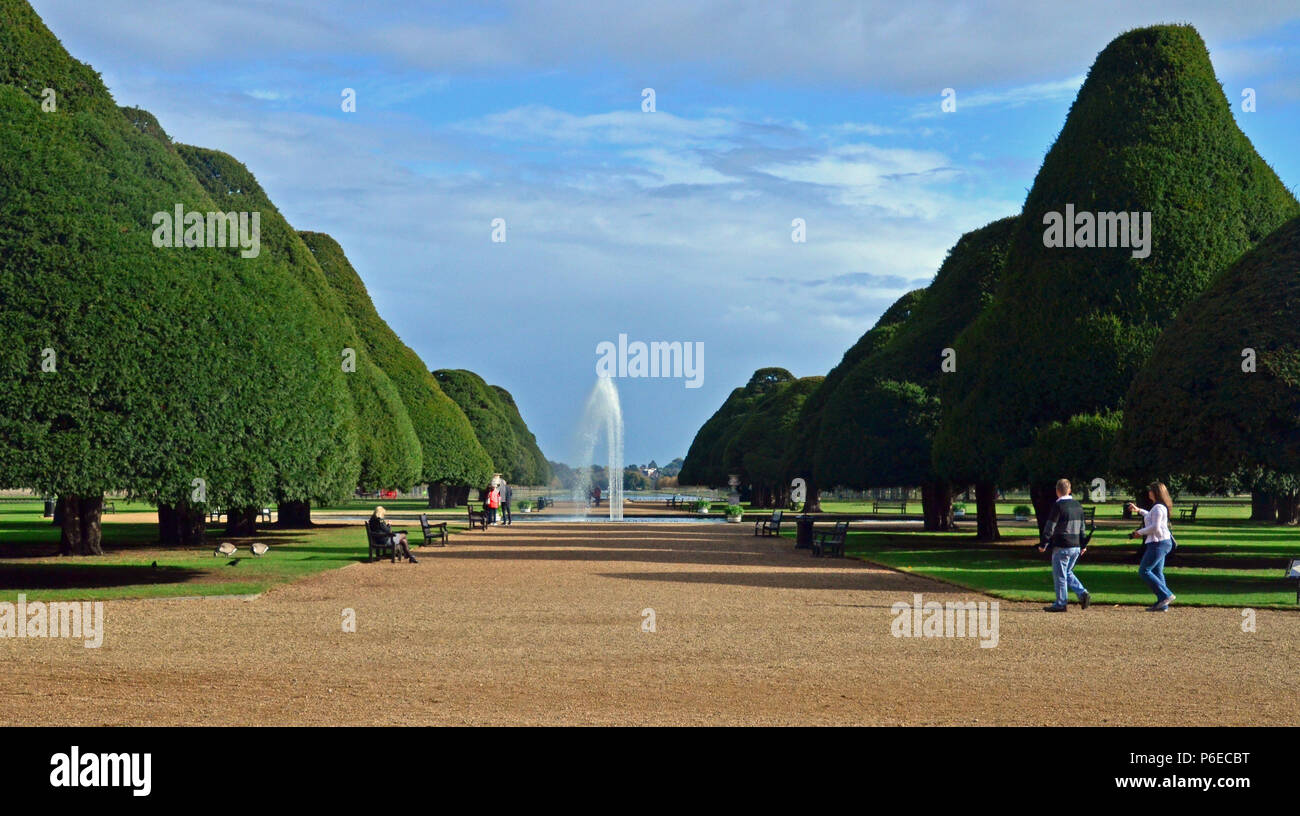 Les Jardins d'Hampton Court Banque D'Images