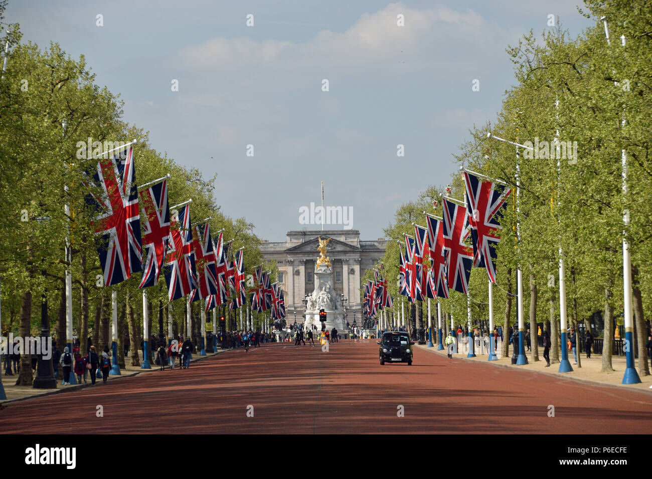 Pall Mall avec Union Jacks Banque D'Images