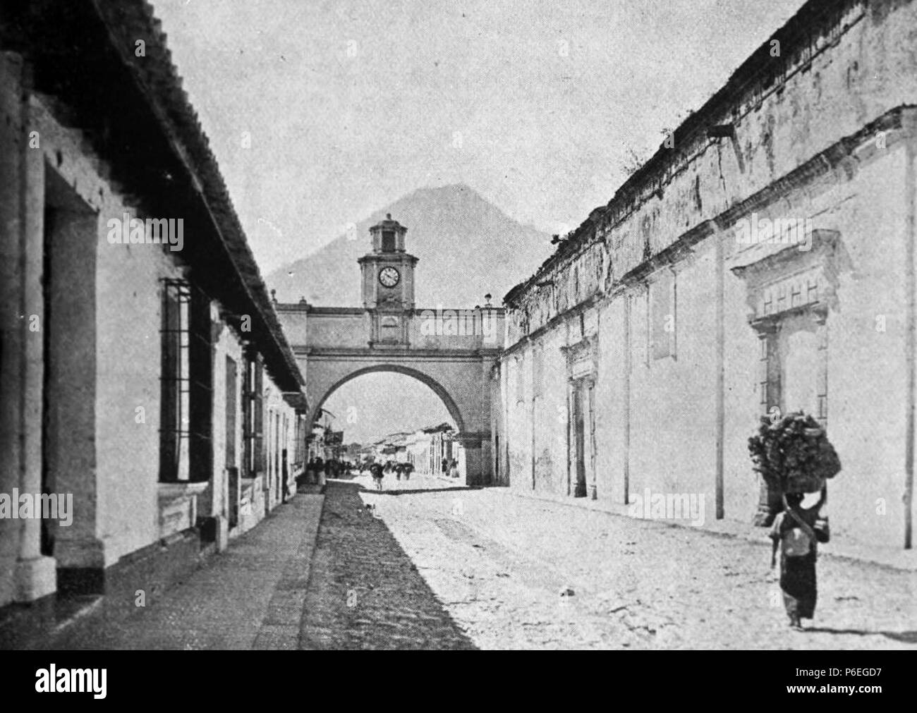 Español : Arco de Santa Catalina en 1897. Obsérvese que ya tenía el reloj installé. 18975 Arcosantacatalina1897 Banque D'Images Español : Arco de Santa Catalina en 1897. Obsérvese que ya tenía el reloj installé. 18975 Arcosantacatalina1897 Banque D'Images