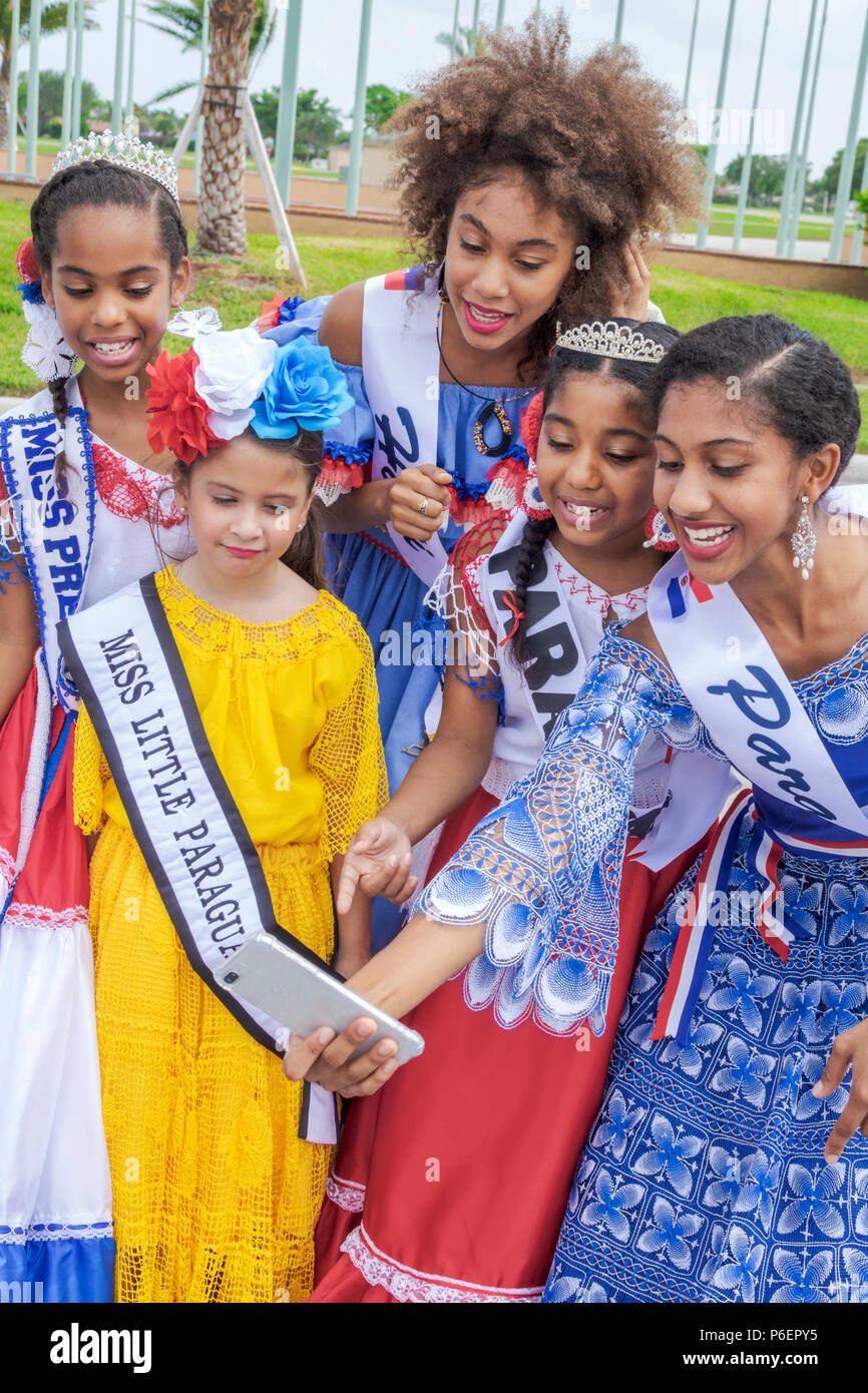 Miami Florida, Miami-Dade Expo Center centre Fairgrounds Tamiami Park, Junta Hispana hispanique Festival, événement latino-américain, Black Blacks African African Banque D'Images