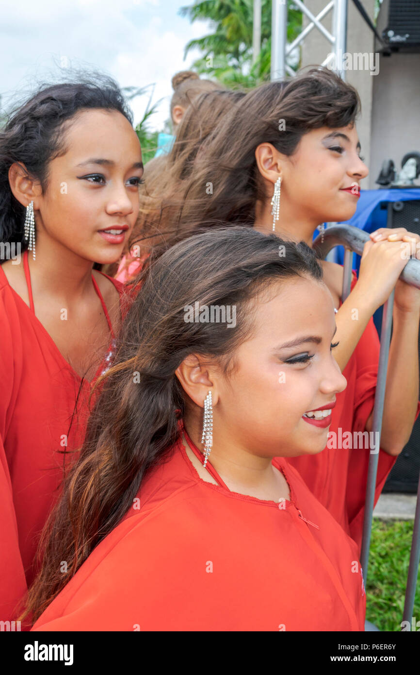 Floride,Coral Gables,Festival culturel hispanique,événement culturel de la culture latino-américaine,groupe de danse,interprètes,Hispanic Latin Latino ethnial immigré im Banque D'Images