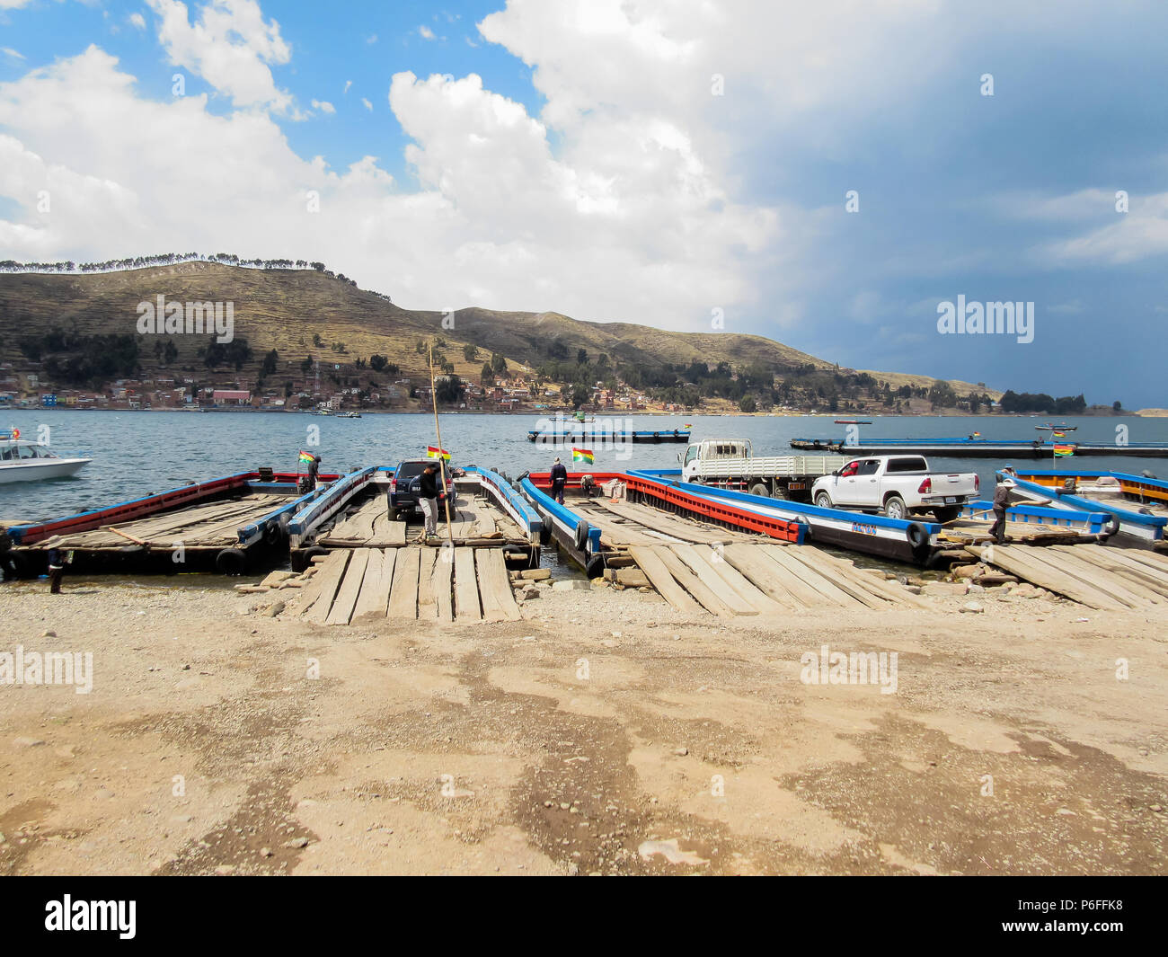 Détroit de Tiquina dans le lac Titicaca Banque D'Images