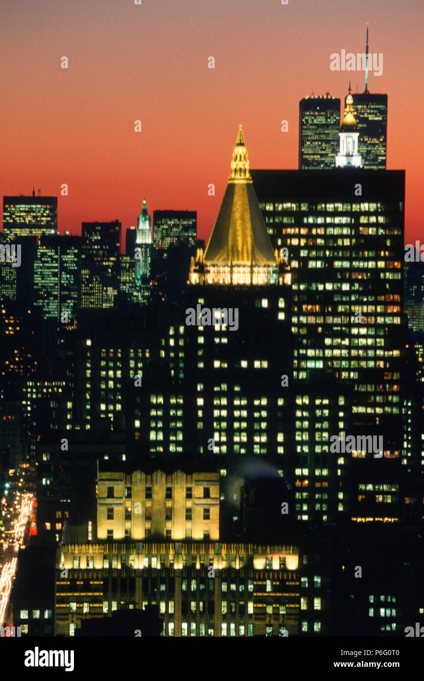 Le crépuscule , regardant vers le sud, 1997, Midtown et Downtown Manhattan, New York, USA Banque D'Images