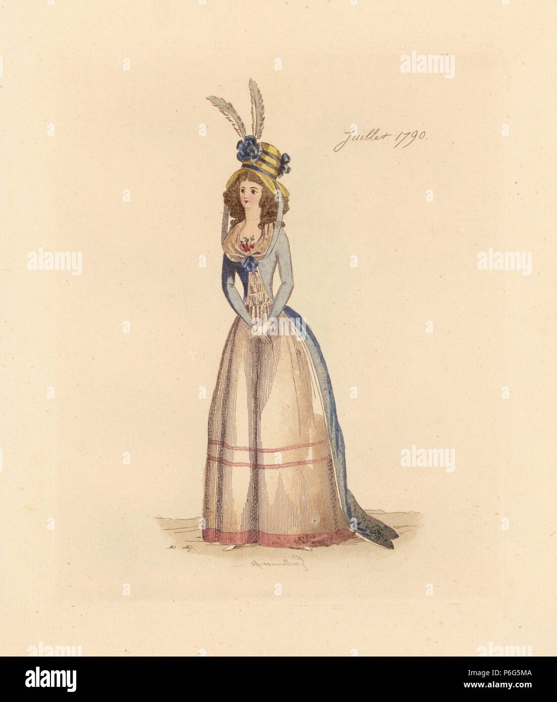 Femme française portant les vêtements de juillet 1790. Elle porte un chapeau  de paille avec des plumes et cocardes, perruque complète, fichu (foulard),  monté sur redingote jupons. Gravure coloriée par Auguste Etienne