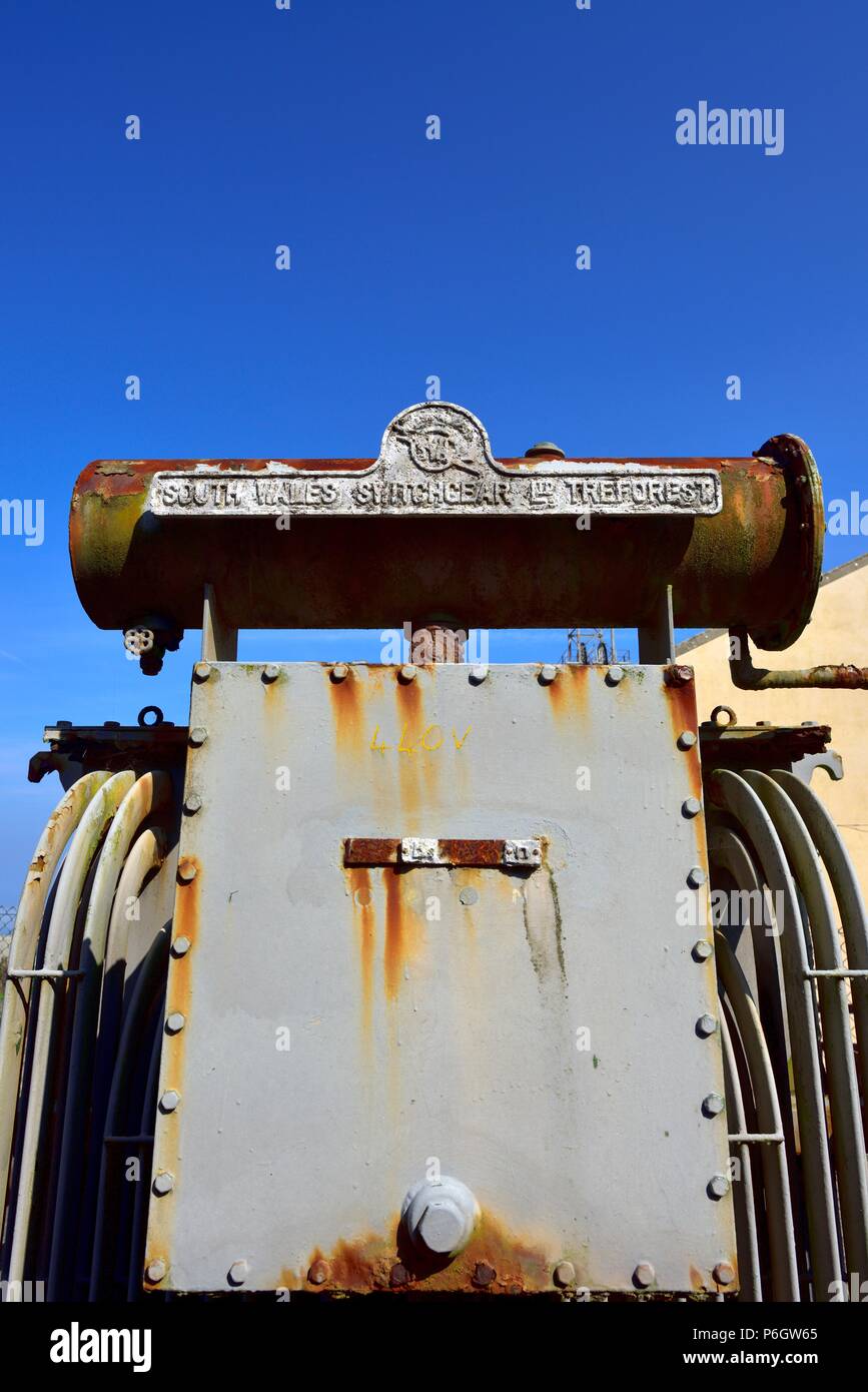 Ancien interrupteur transformateur,de Geevor tin mine,Pendeen,West Penwith, Cornwall, Angleterre, Royaume-Uni Banque D'Images