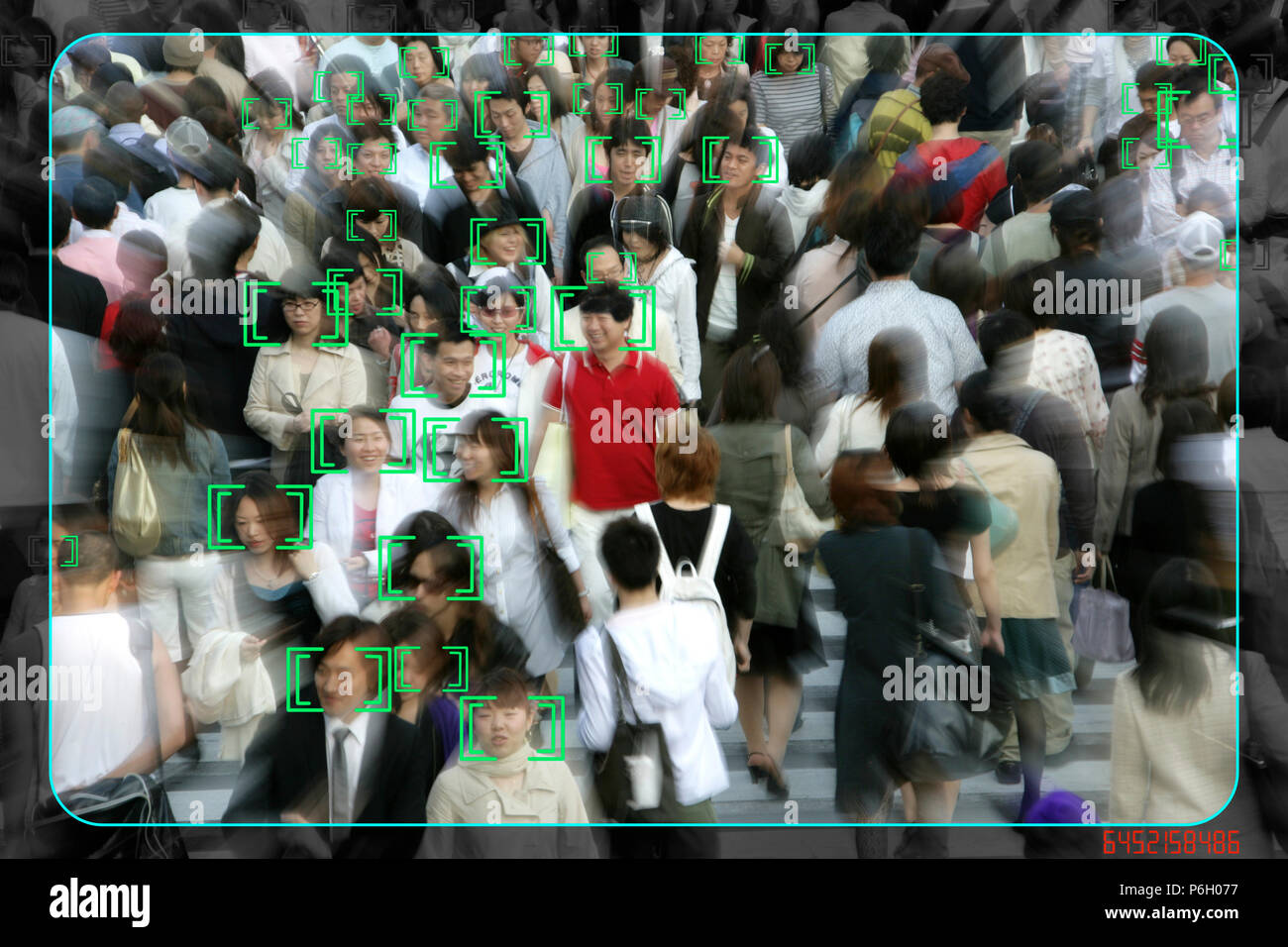 La détection de visage, la surveillance, l'image de la caméra, suivi de