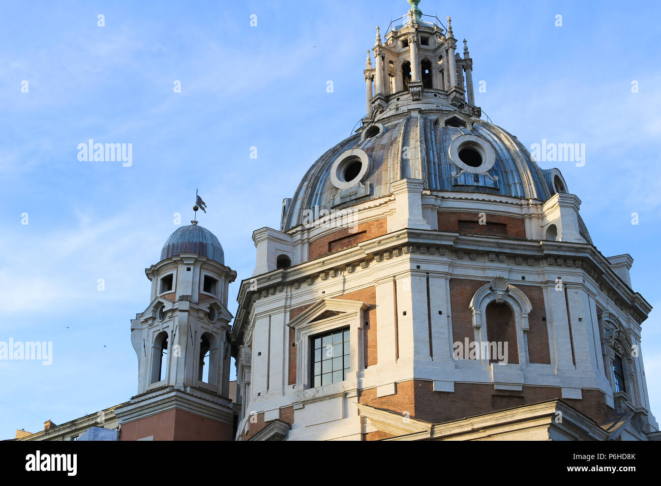 Amazing Santa Maria di Loreto à Rome, Italie. Banque D'Images