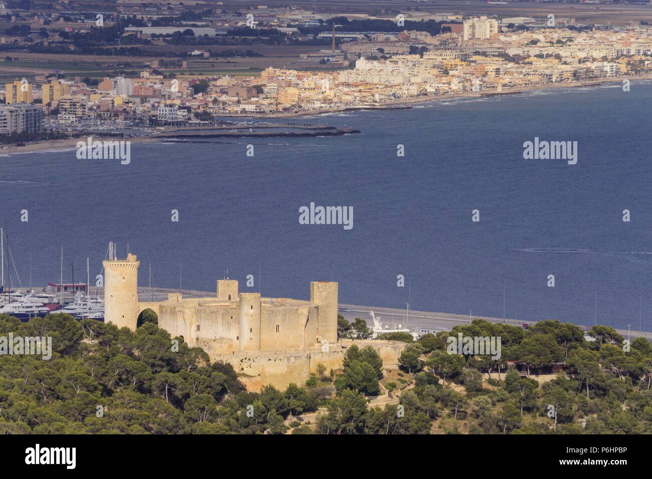 Castillo de Bellver , siglo XIV, construido por orden del Rey Jaime II de Majorque ,Monumento historico-artistico, Palma, Mallorca, Islas Baleares, Espagne, Europa. Banque D'Images